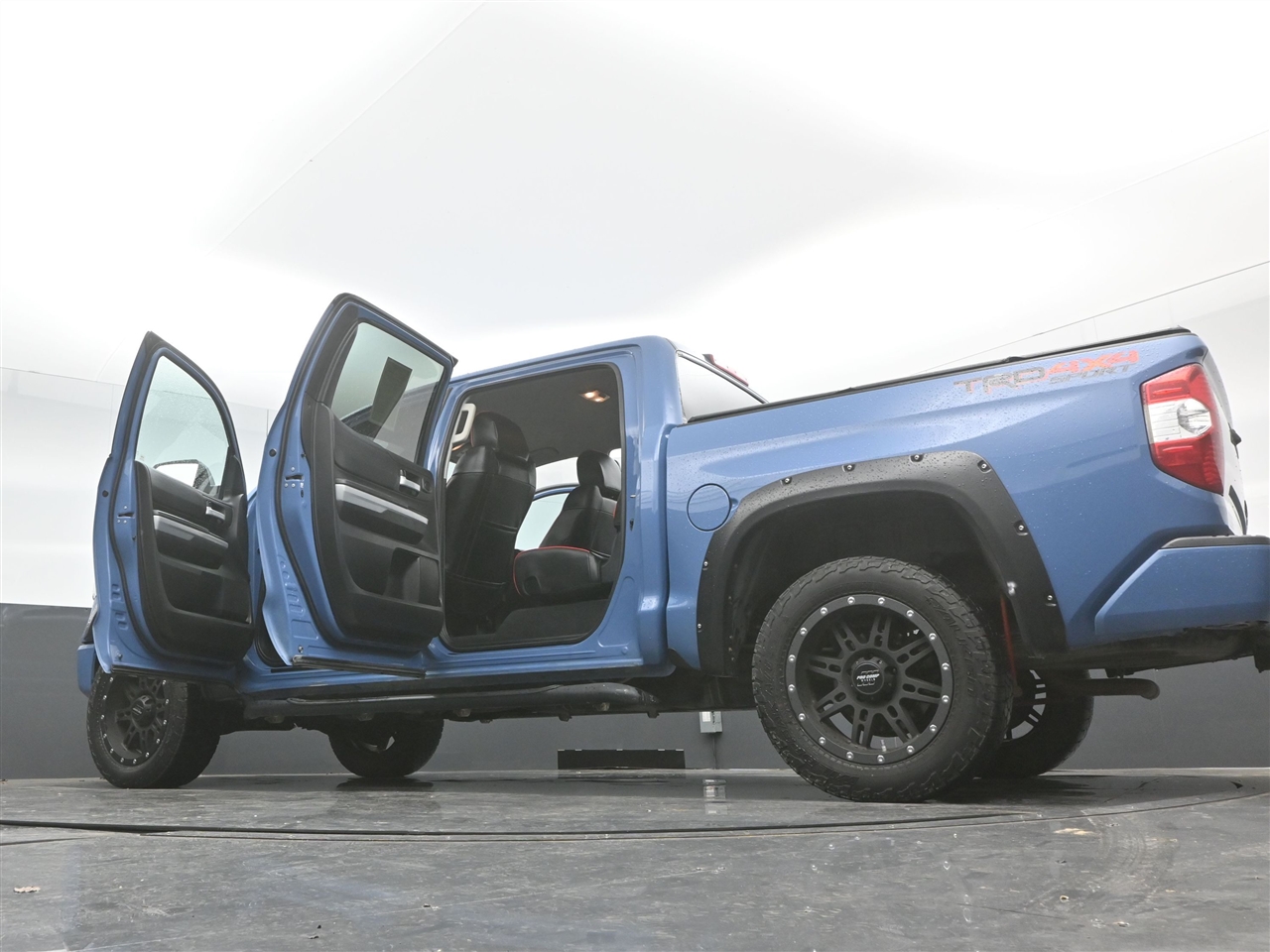 Toyota Tundra SR5 5.7L V8 CrewMax 4WD 2019