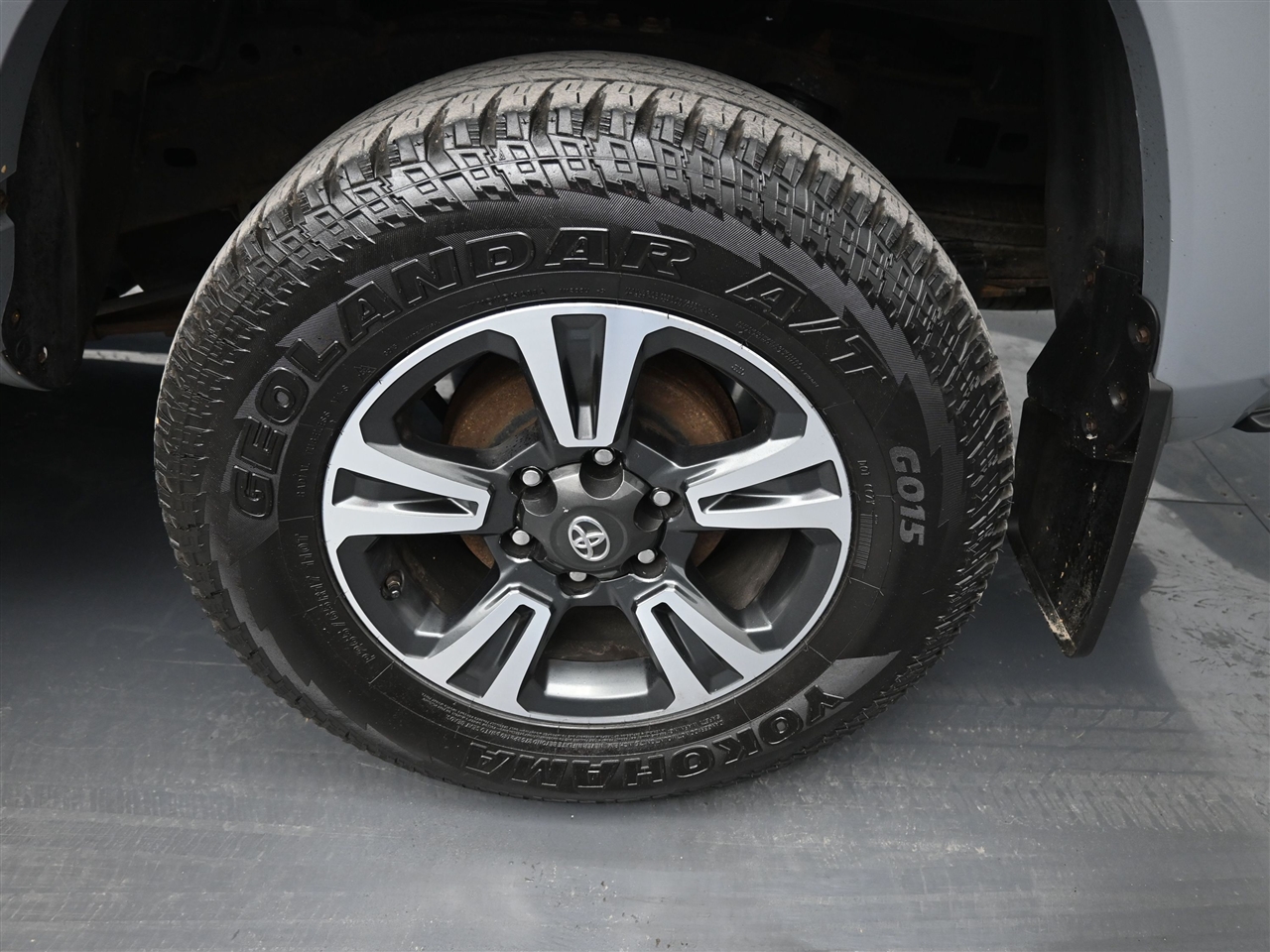 Toyota Tacoma SR5 Double Cab Long Bed V6 6AT 4WD 2018