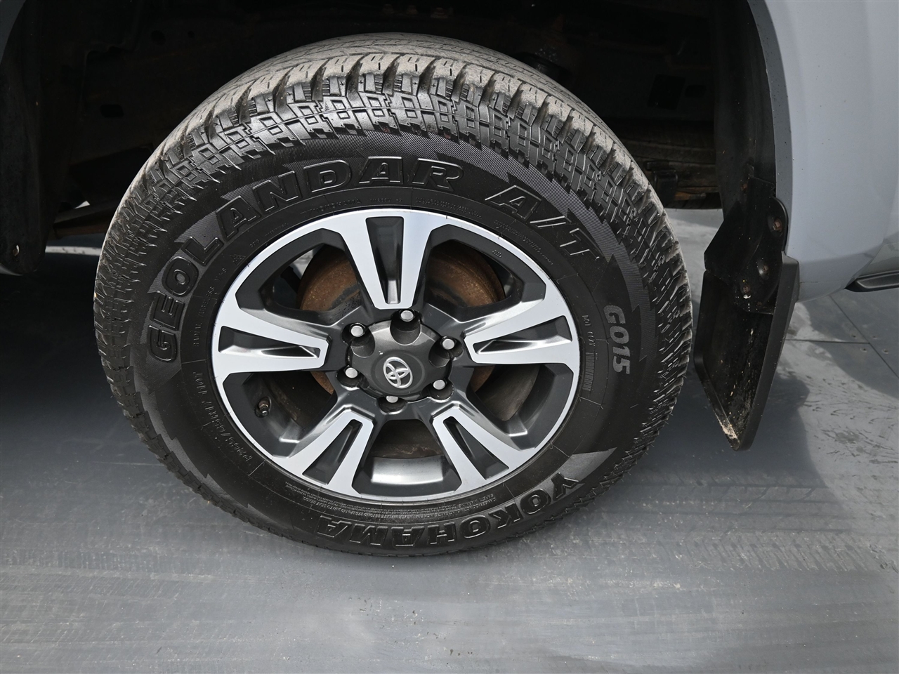 Toyota Tacoma SR5 Double Cab Long Bed V6 6AT 4WD 2018