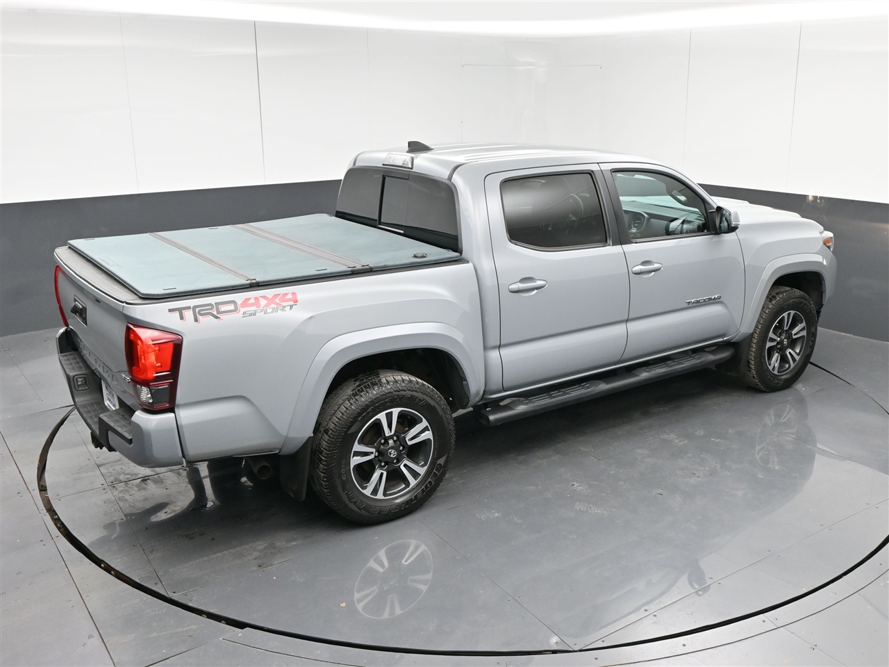 Toyota Tacoma SR5 Double Cab Long Bed V6 6AT 4WD 2018