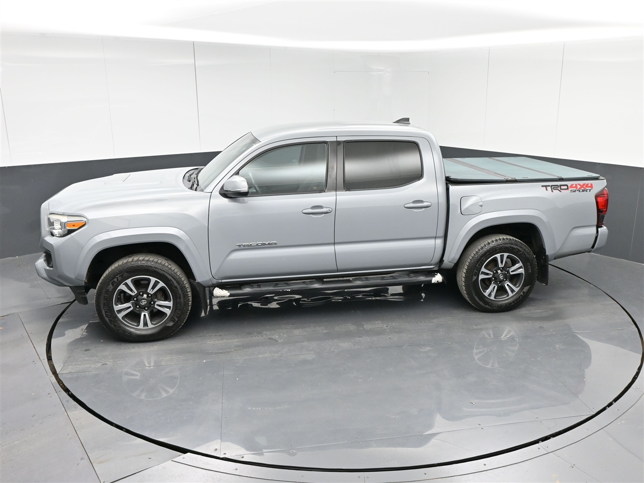 Toyota Tacoma SR5 Double Cab Long Bed V6 6AT 4WD 2018