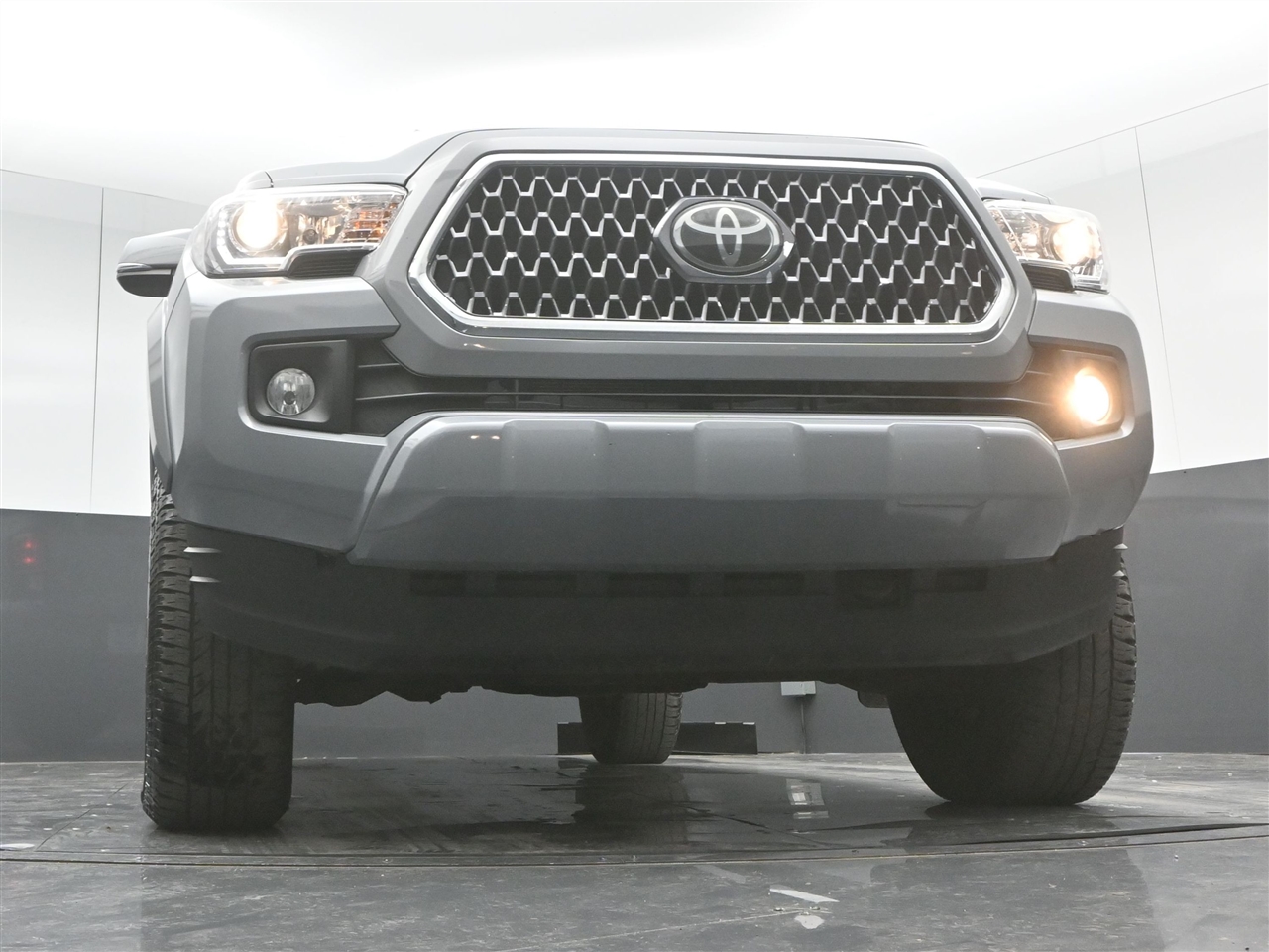 Toyota Tacoma SR5 Double Cab Long Bed V6 6AT 4WD 2018