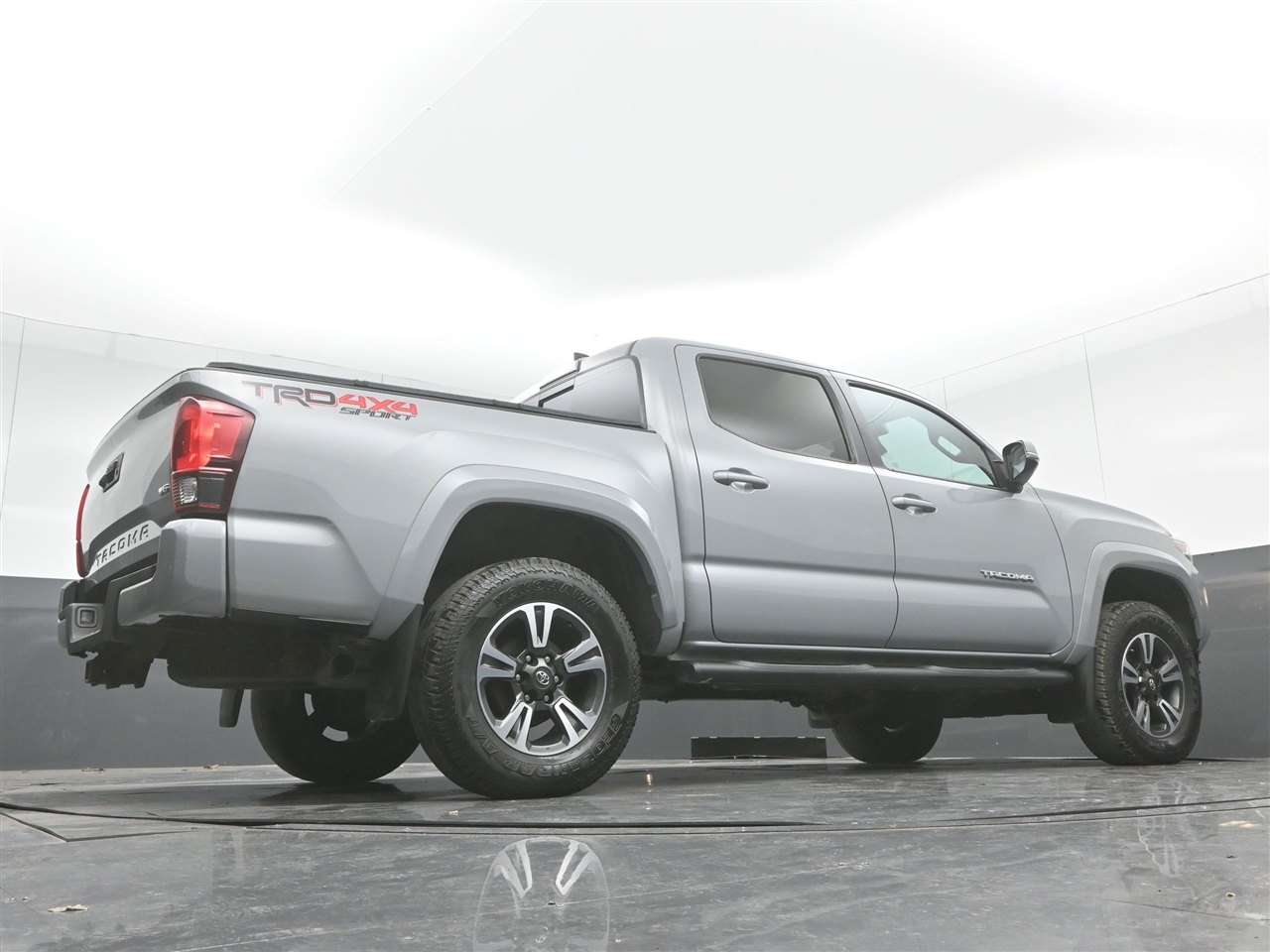 Toyota Tacoma SR5 Double Cab Long Bed V6 6AT 4WD 2018