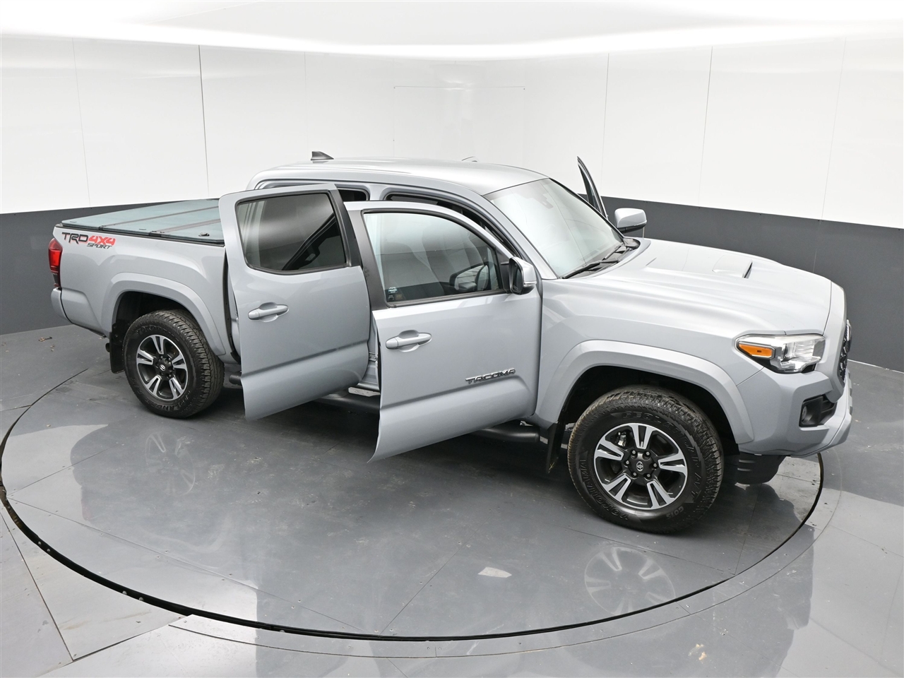 Toyota Tacoma SR5 Double Cab Long Bed V6 6AT 4WD 2018