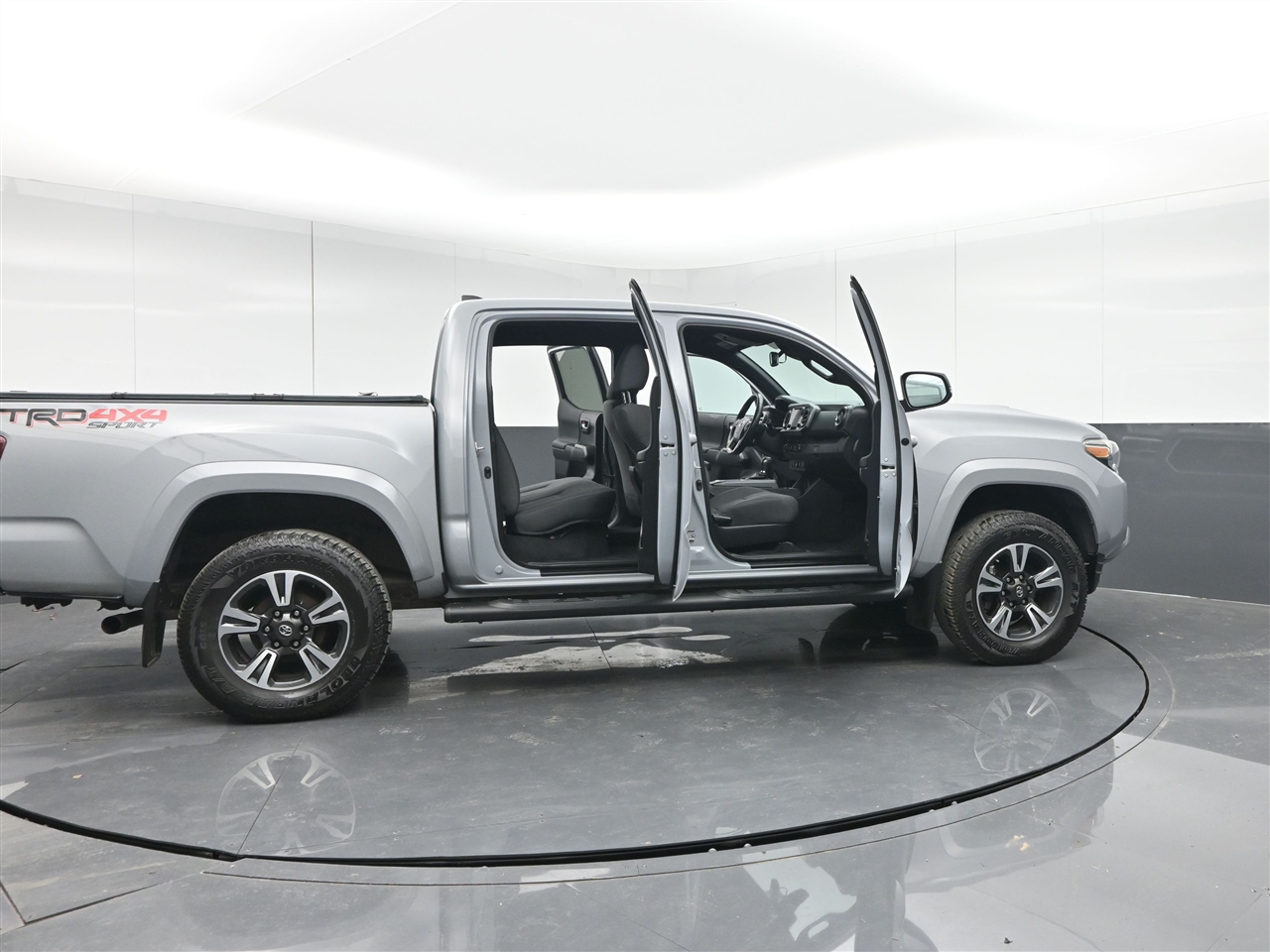 Toyota Tacoma SR5 Double Cab Long Bed V6 6AT 4WD 2018