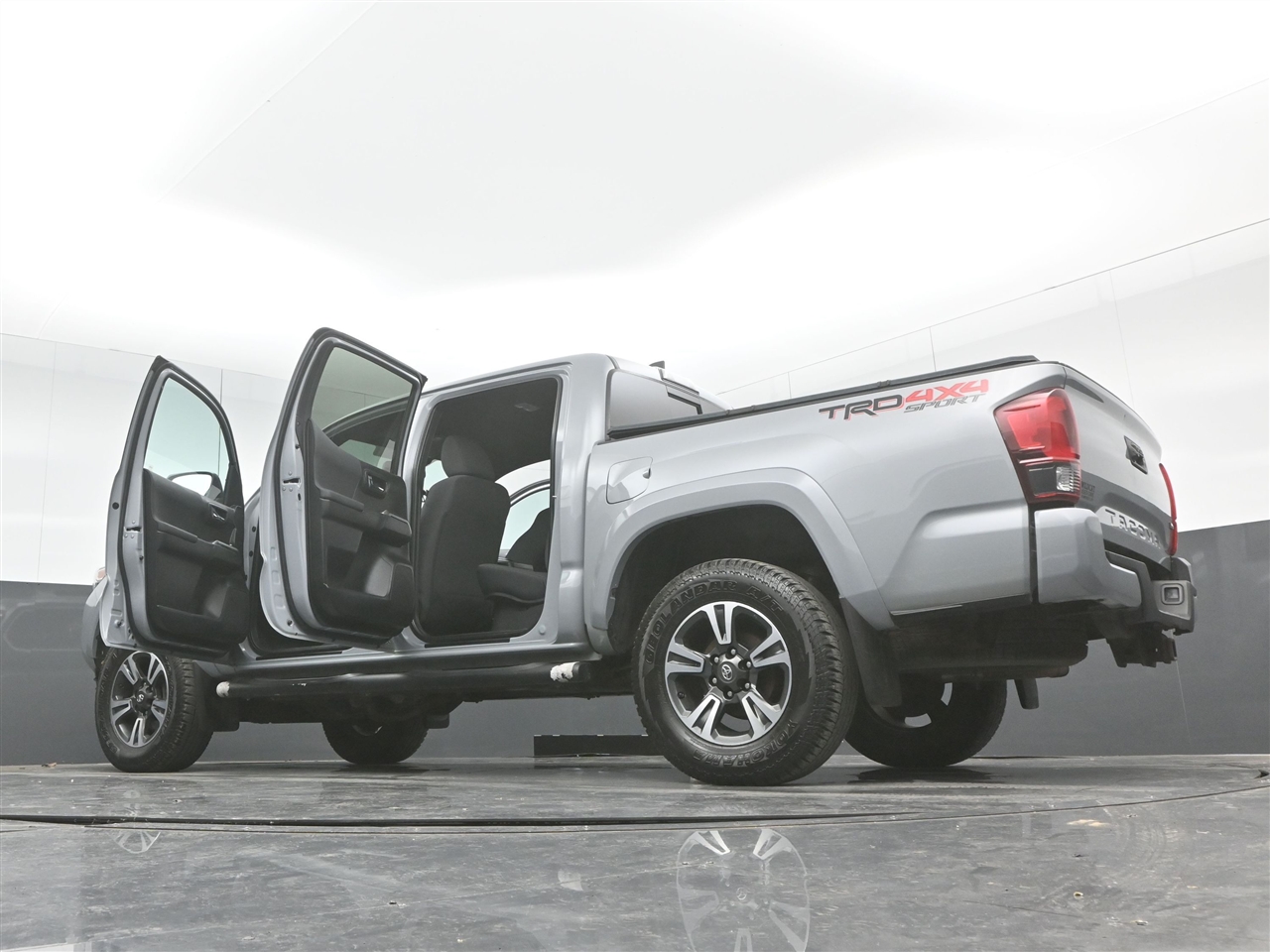 Toyota Tacoma SR5 Double Cab Long Bed V6 6AT 4WD 2018