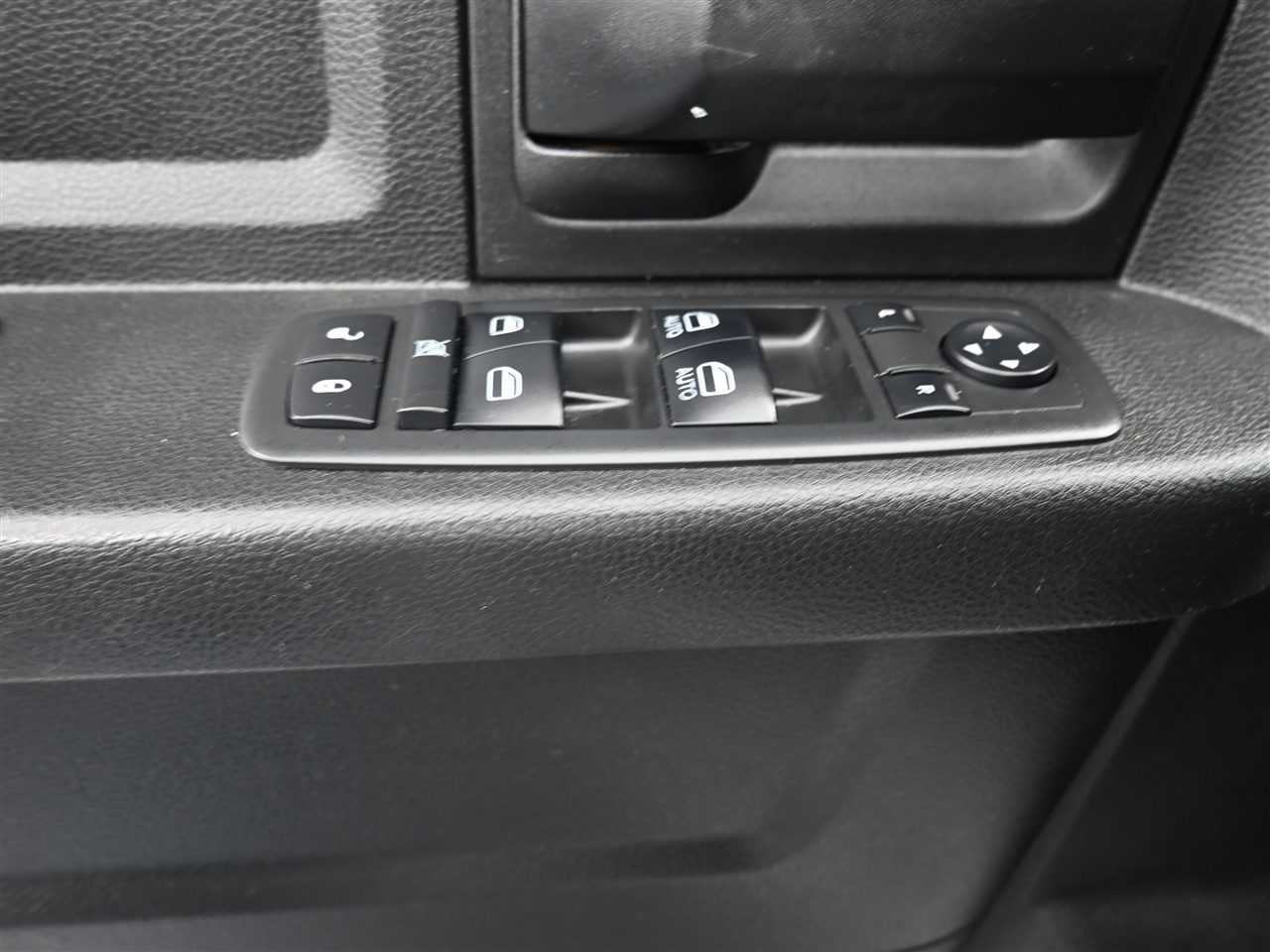 RAM 2500 Tradesman Crew Cab LWB 4WD 2018