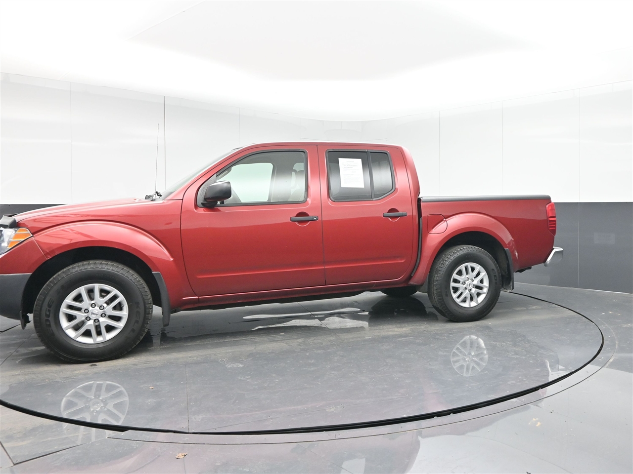Nissan Frontier SV Crew Cab 6MT 4WD 2014