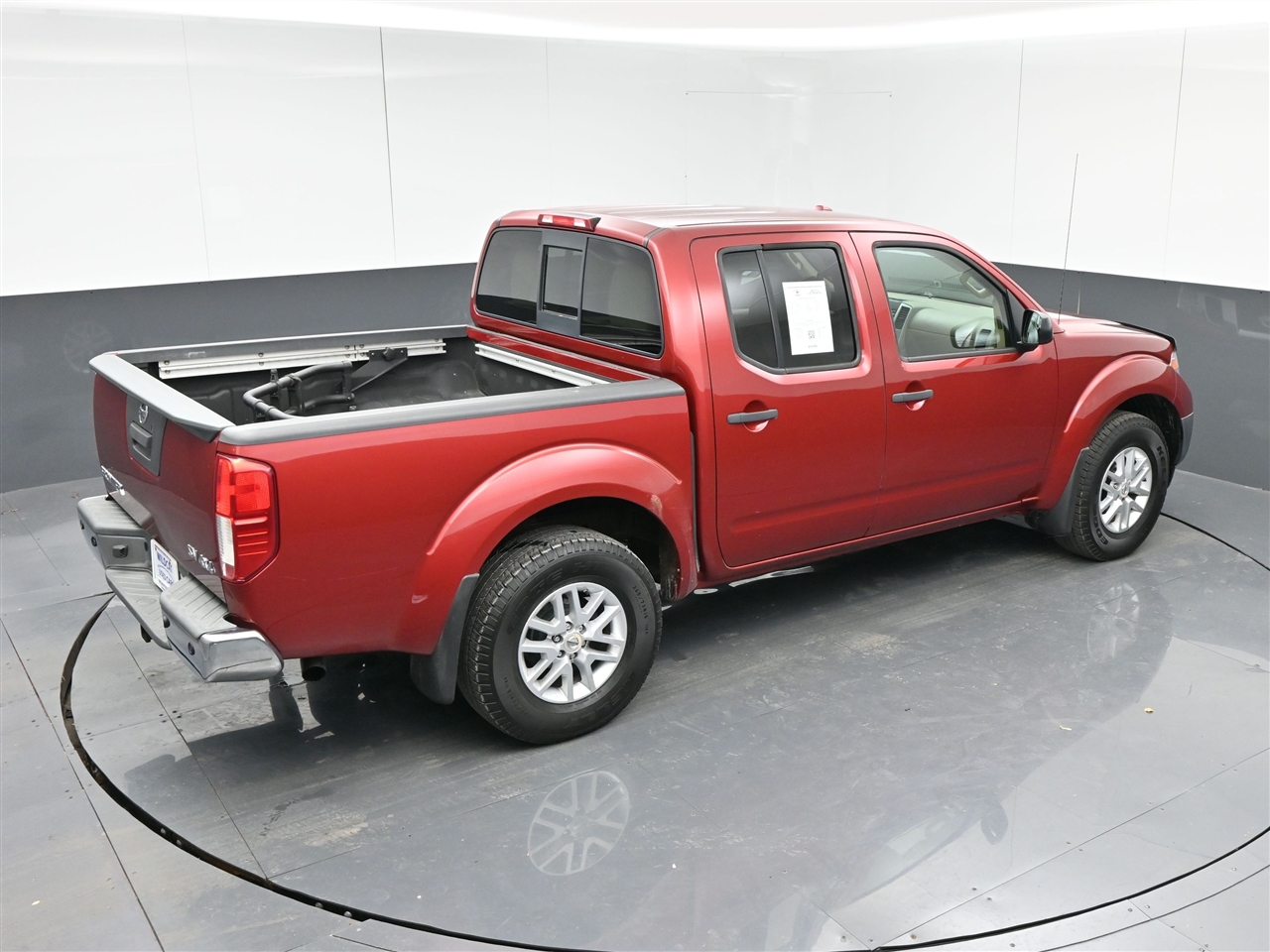 Nissan Frontier SV Crew Cab 6MT 4WD 2014