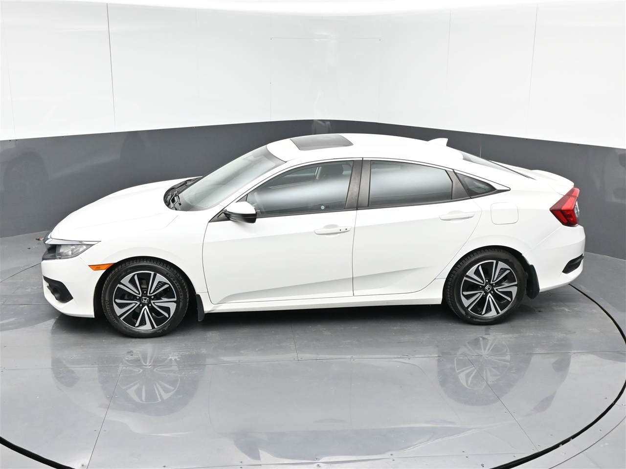 Honda Civic EX-T Sedan CVT 2017