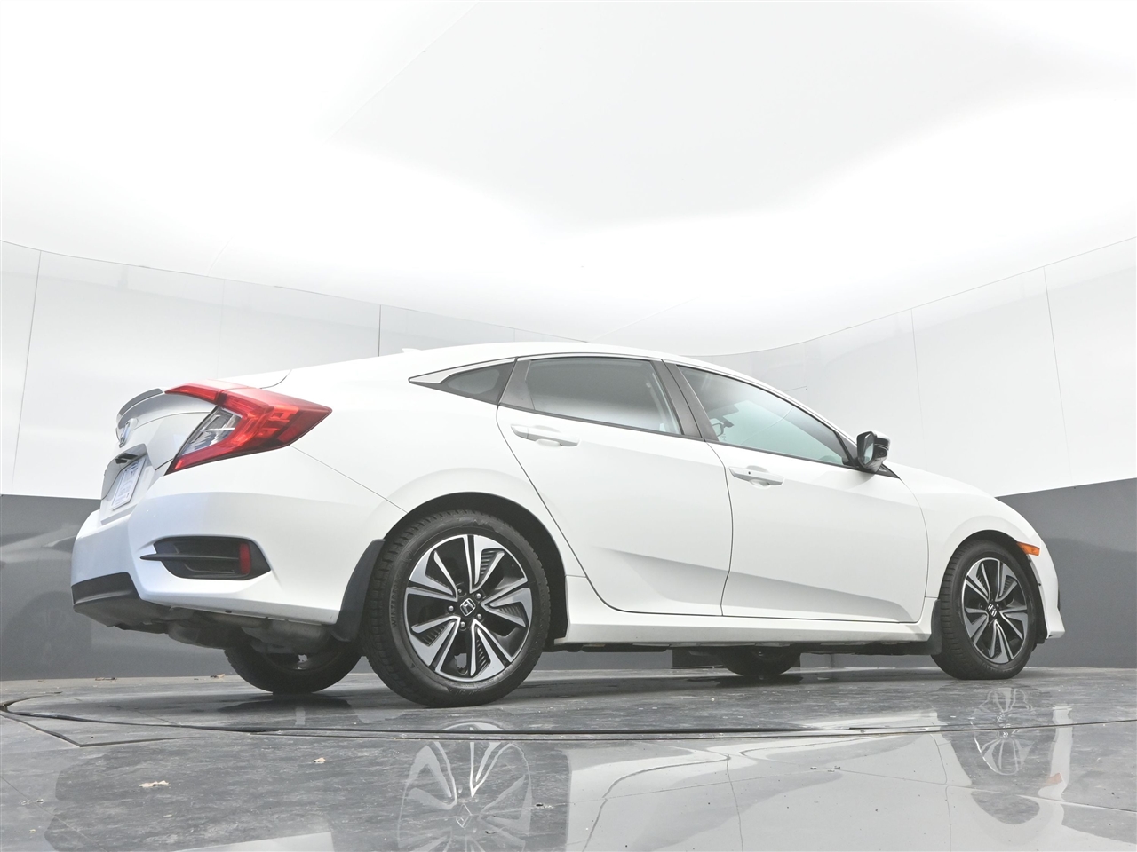 Honda Civic EX-T Sedan CVT 2017