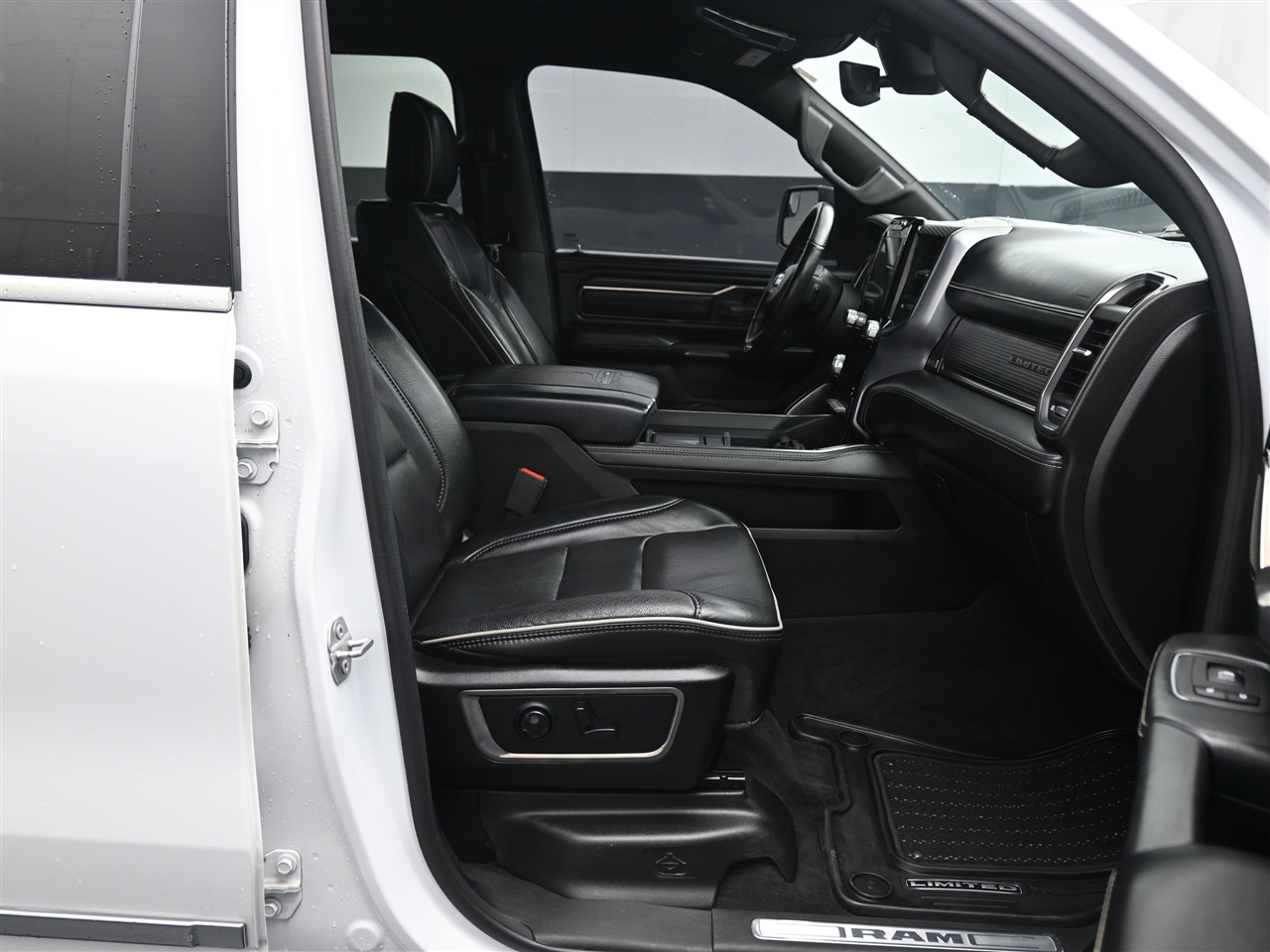 RAM 1500 Limited Crew Cab SWB 4WD 2020