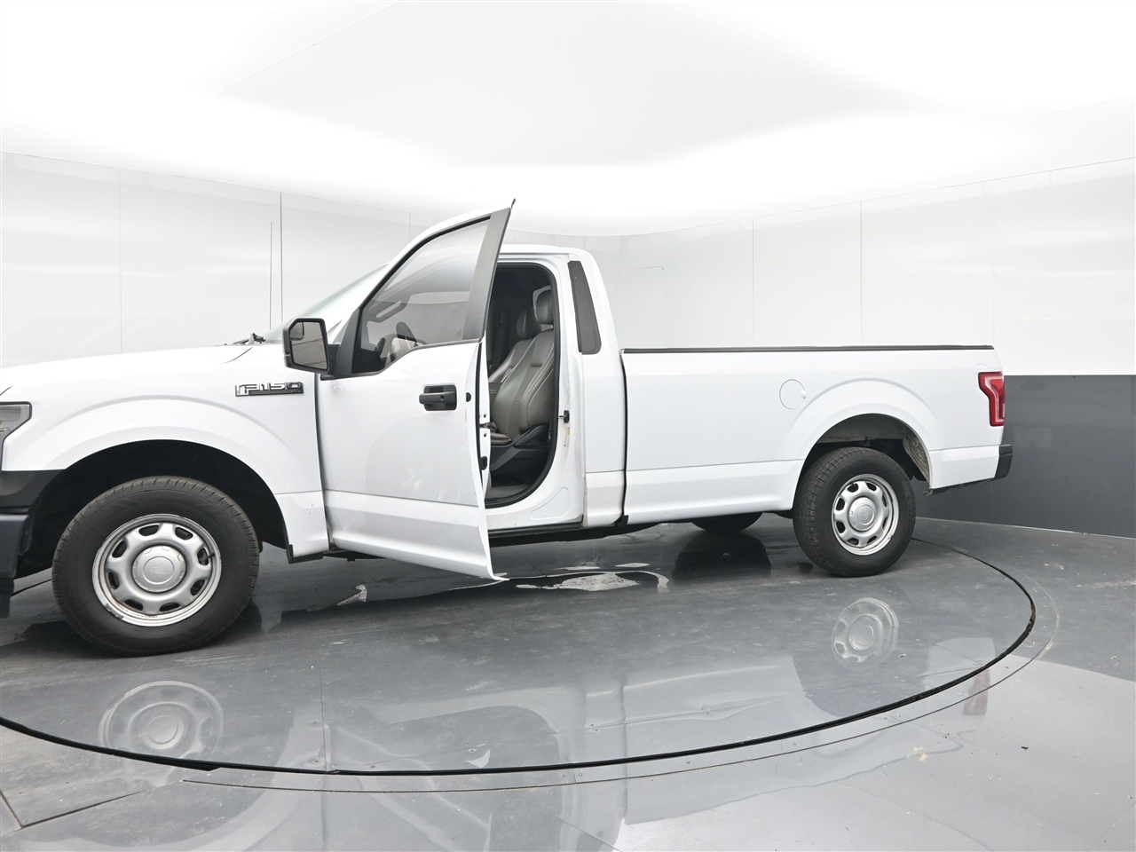 Ford F-150 XL 8-ft. Bed 2WD 2017