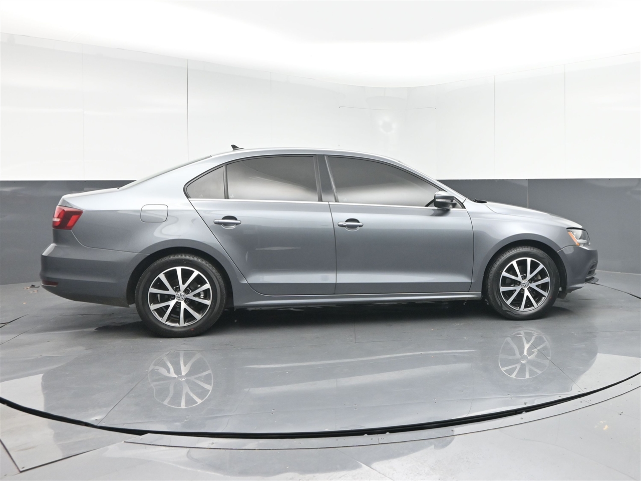 Volkswagen Jetta 1.4T SE 6A 2017