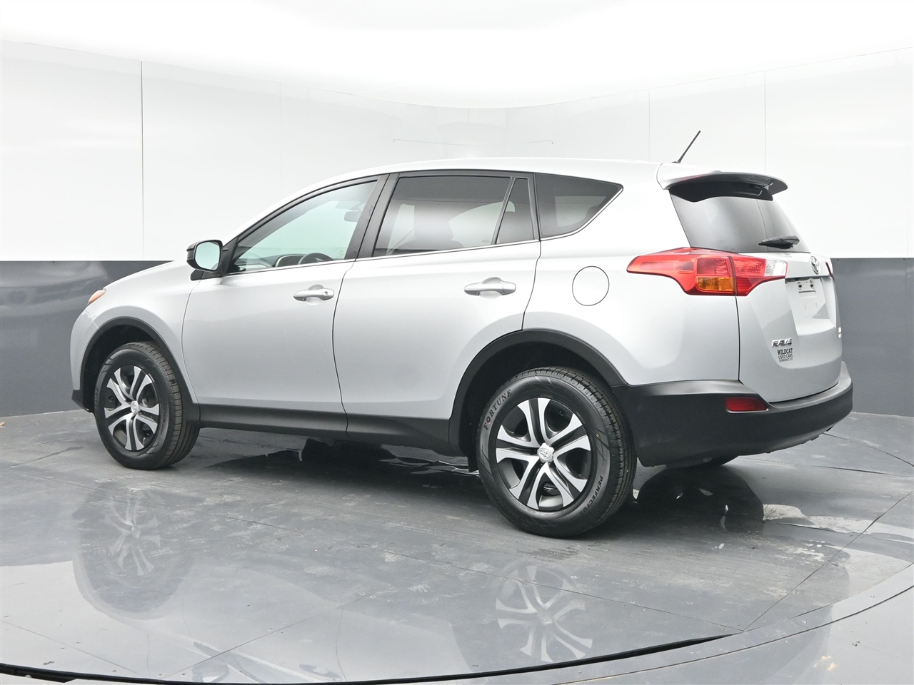 Toyota RAV4 LE AWD 2015