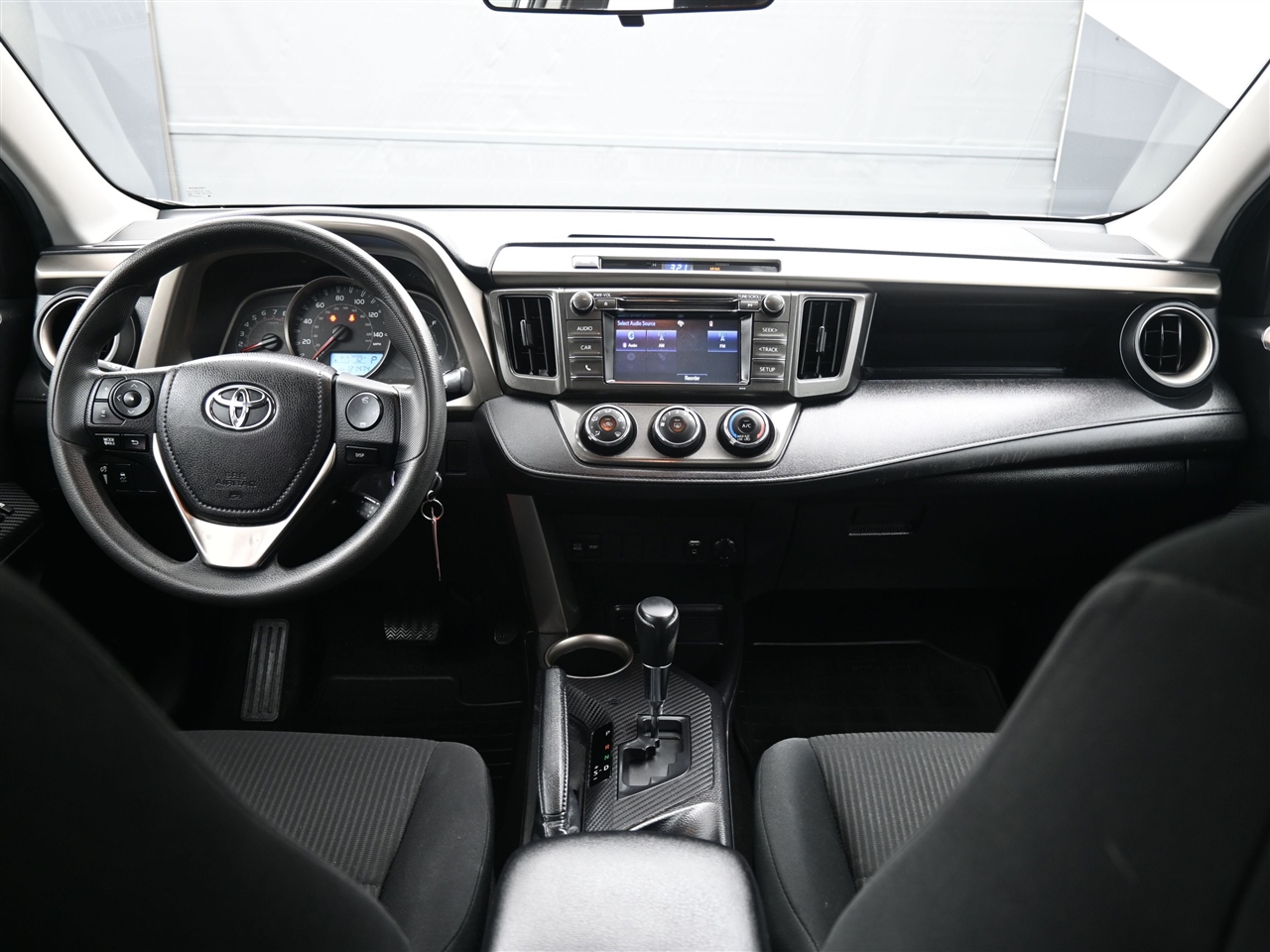 Toyota RAV4 LE AWD 2015