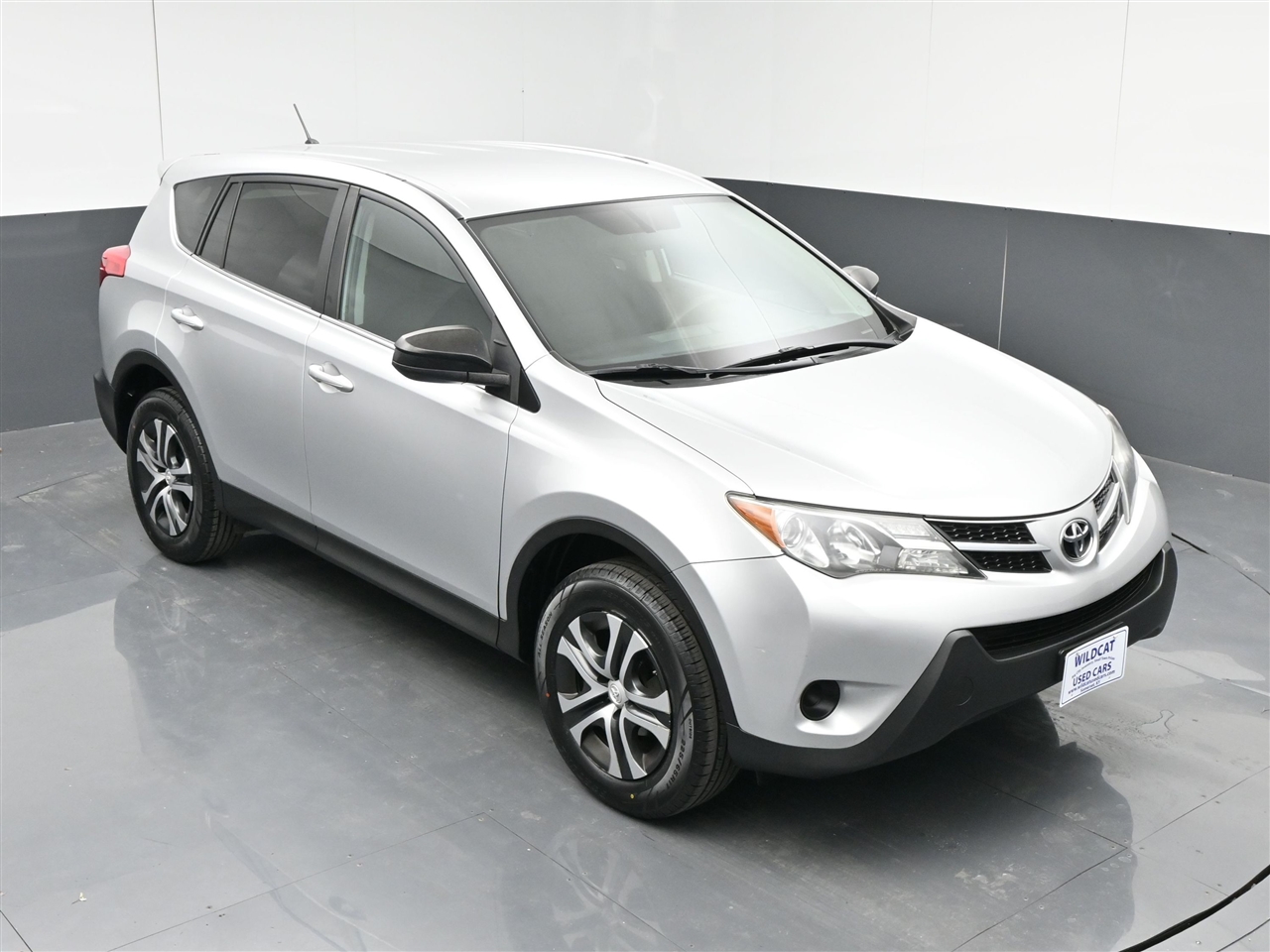 Toyota RAV4 LE AWD 2015