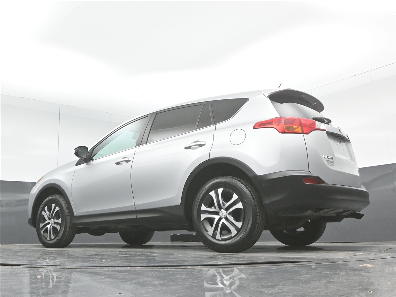 Toyota RAV4 LE AWD 2015