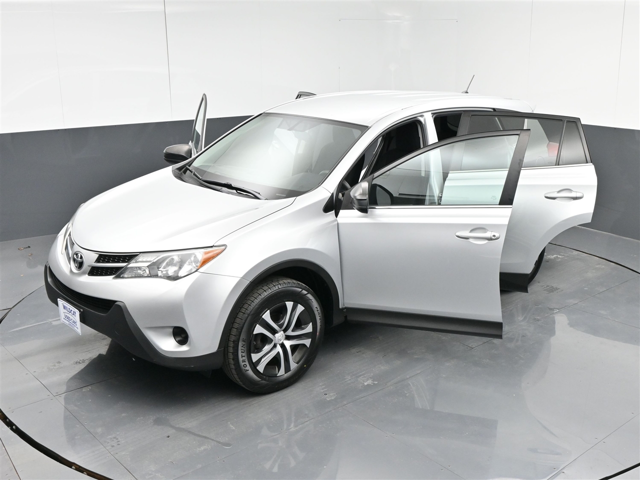 Toyota RAV4 LE AWD 2015