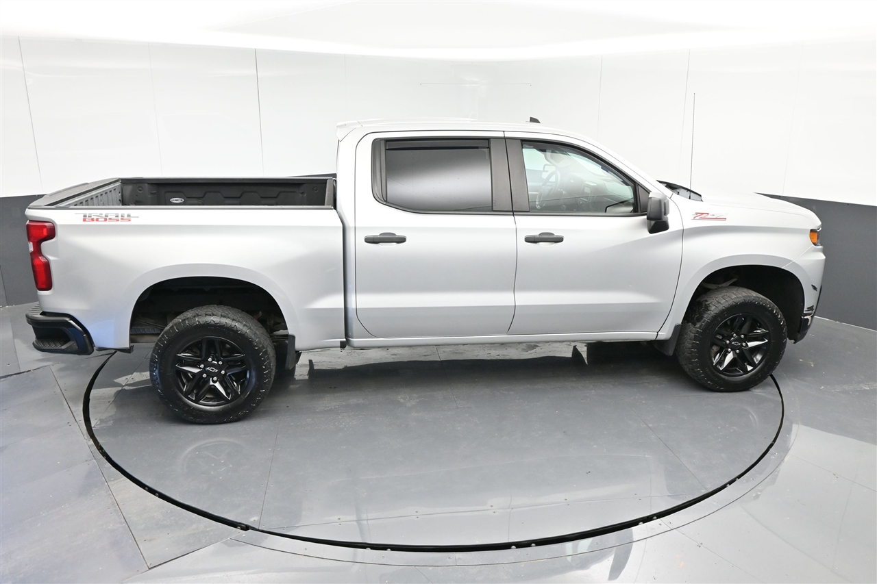 Chevrolet Silverado 1500 Custom Trail Boss Crew Cab Long Box 4WD 2019