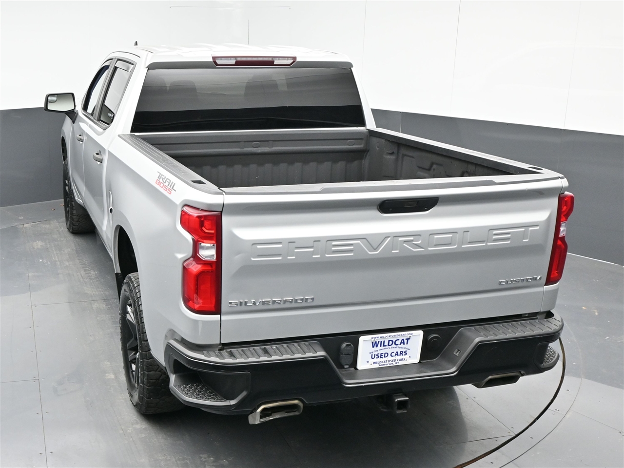 Chevrolet Silverado 1500 Custom Trail Boss Crew Cab Long Box 4WD 2019