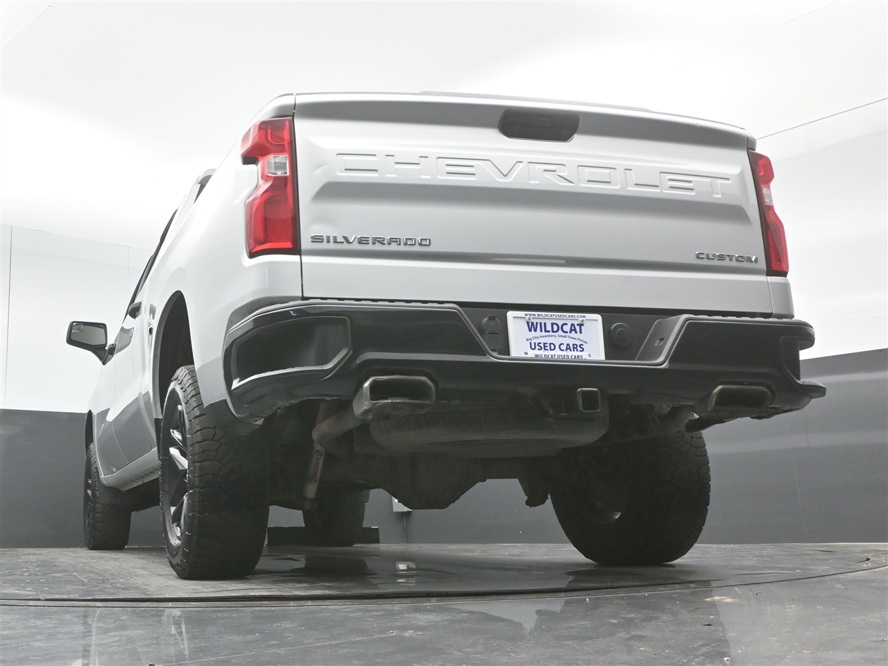 Chevrolet Silverado 1500 Custom Trail Boss Crew Cab Long Box 4WD 2019