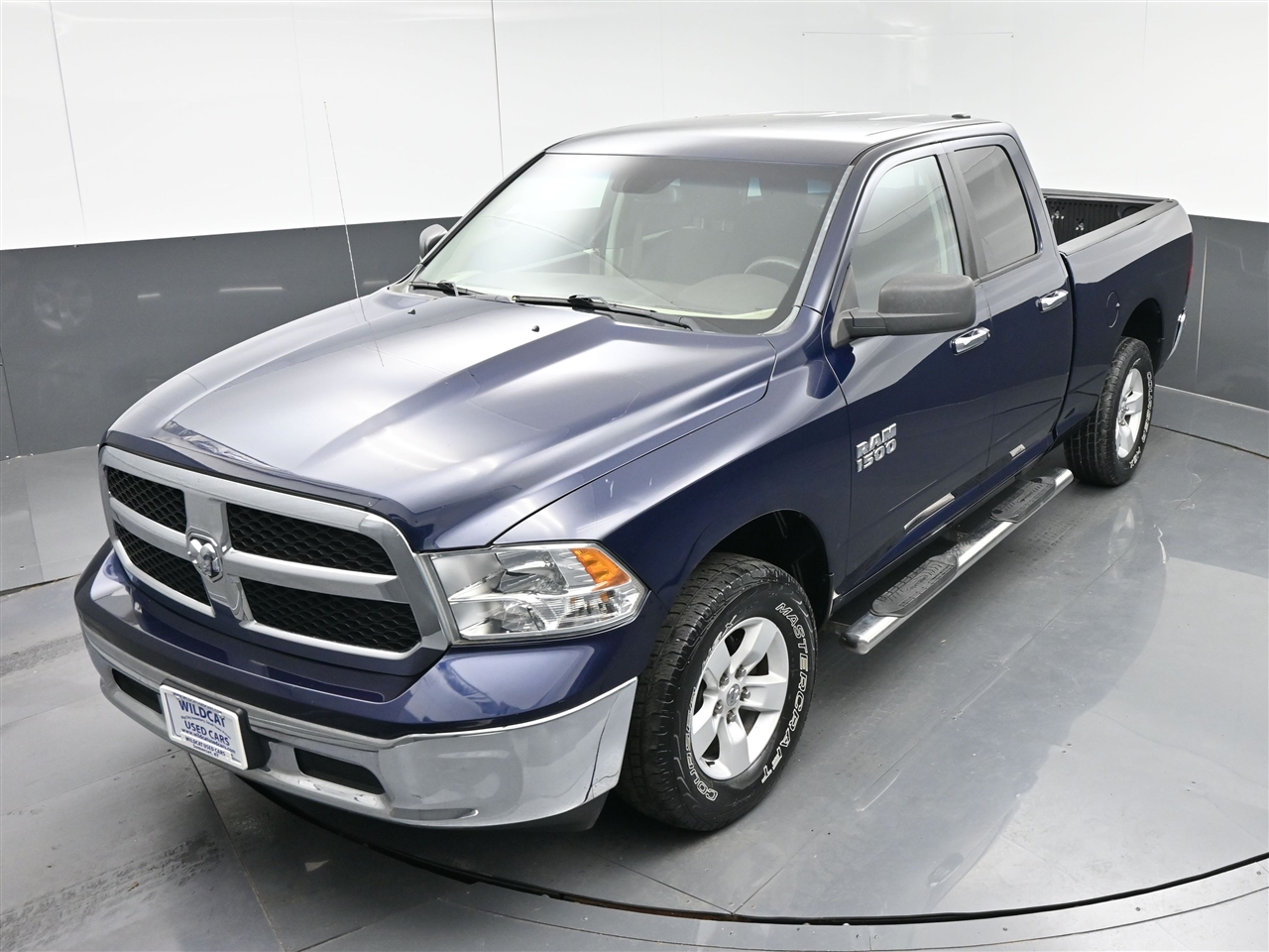 RAM 1500 SLT Quad Cab 4WD 2016