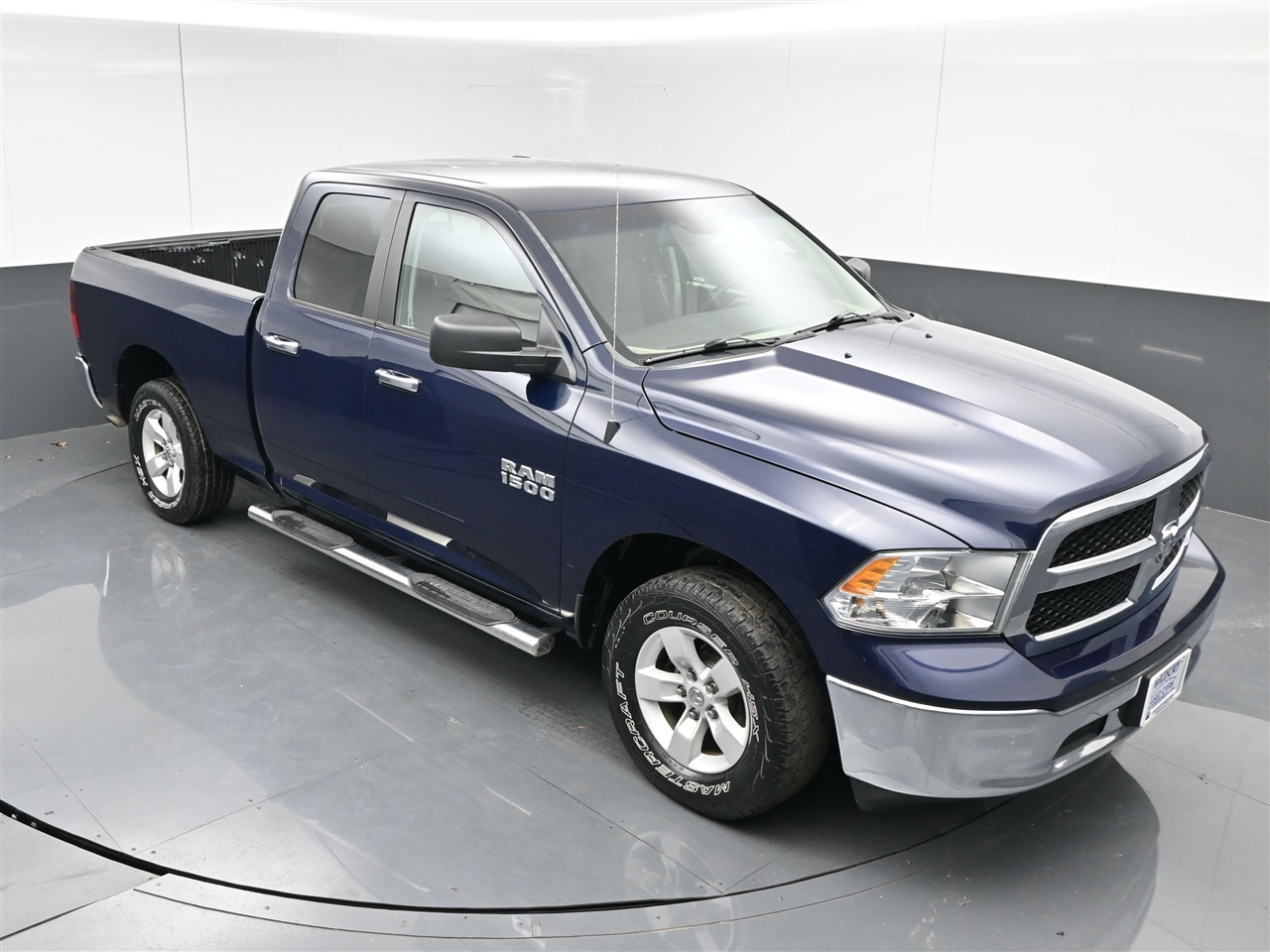 RAM 1500 SLT Quad Cab 4WD 2016