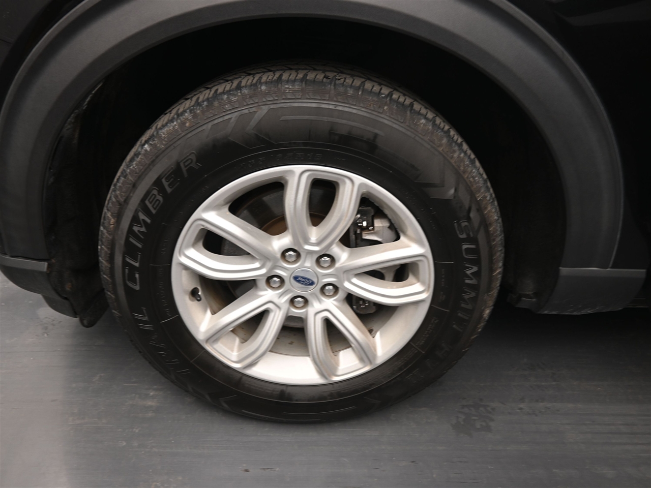 Ford Explorer Base AWD 2020