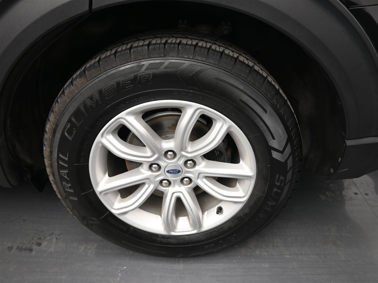 Ford Explorer Base AWD 2020