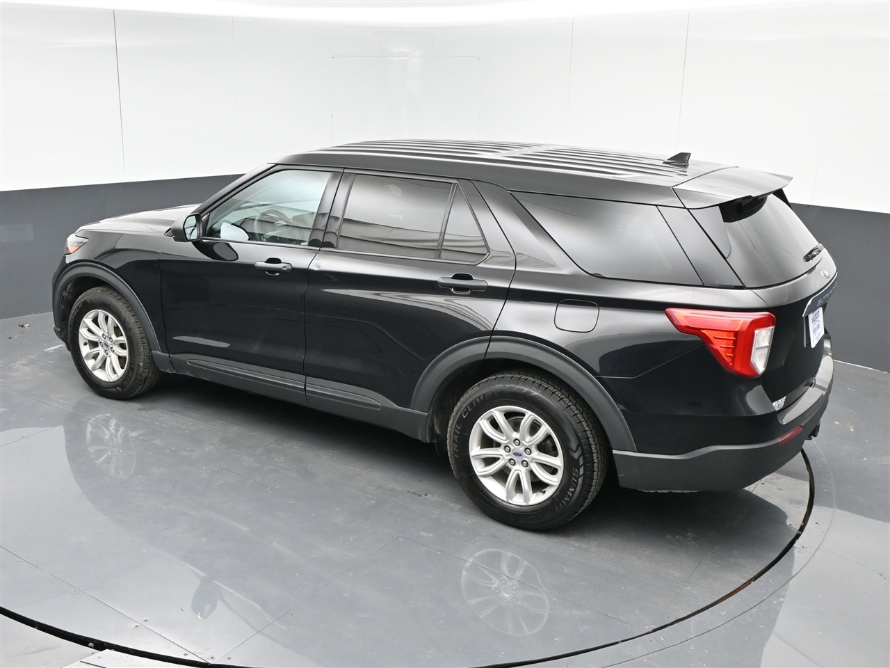 Ford Explorer Base AWD 2020