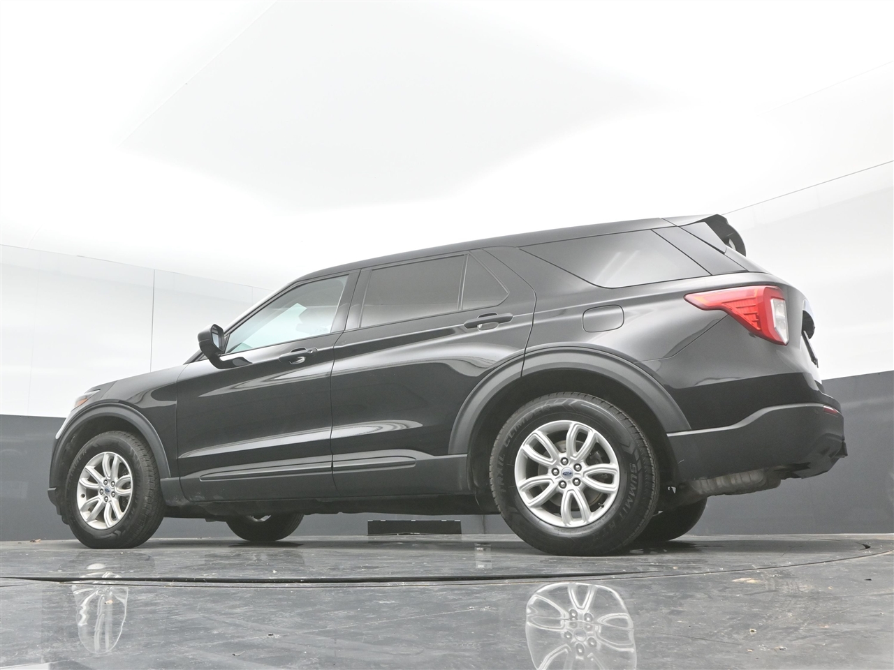 Ford Explorer Base AWD 2020