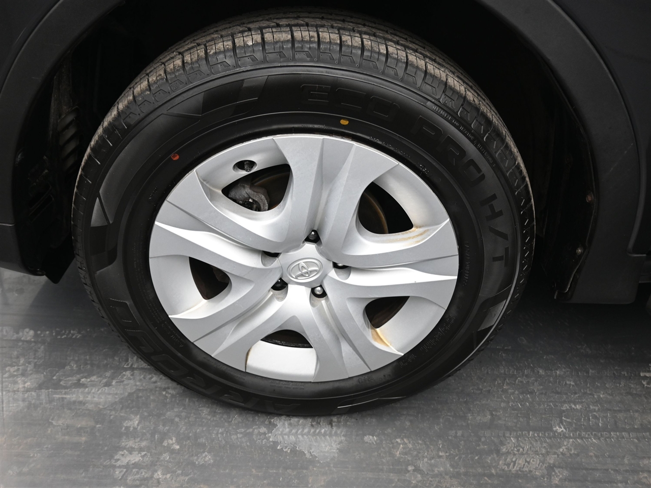 Toyota RAV4 LE AWD 2015