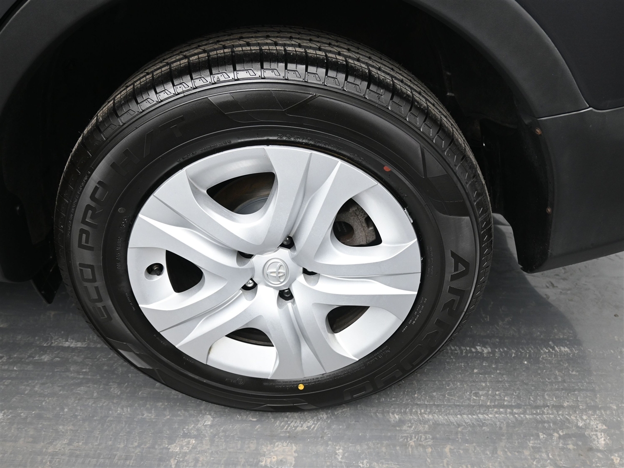 Toyota RAV4 LE AWD 2015