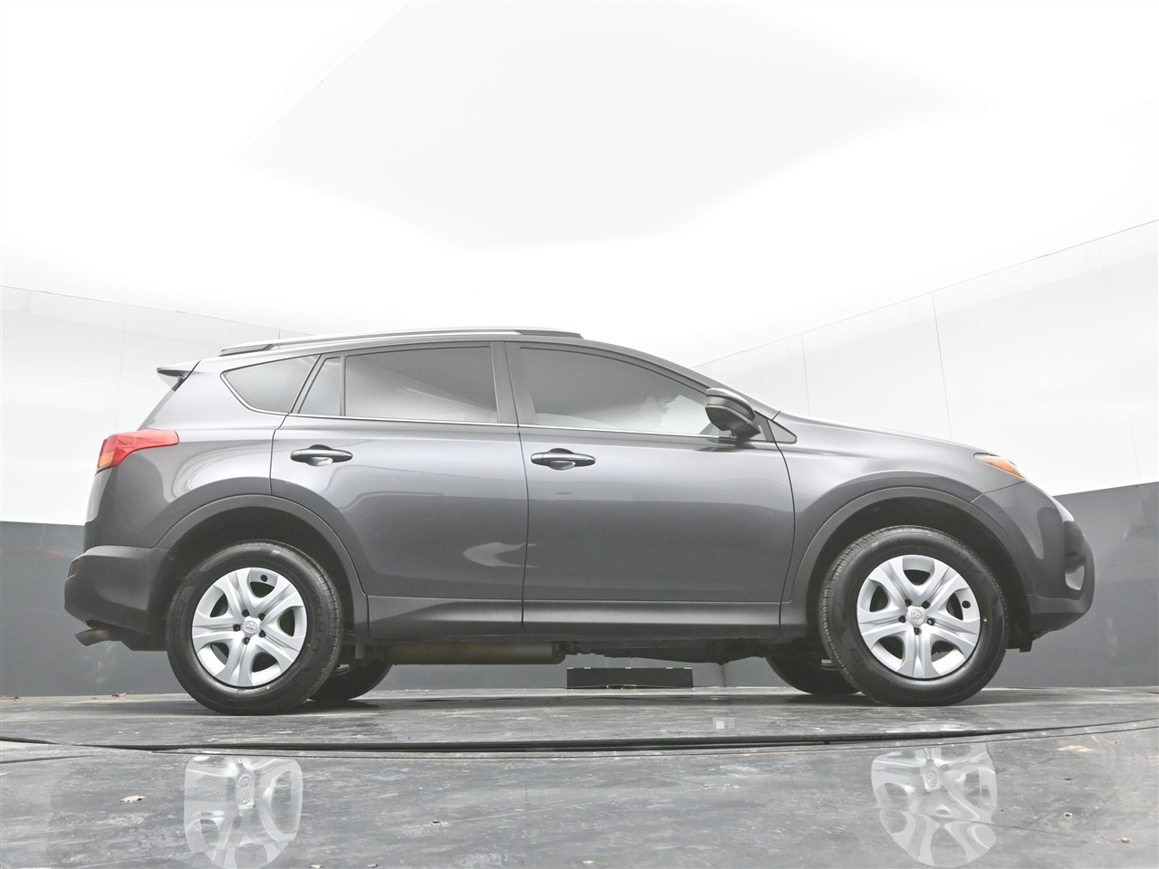 Toyota RAV4 LE AWD 2015