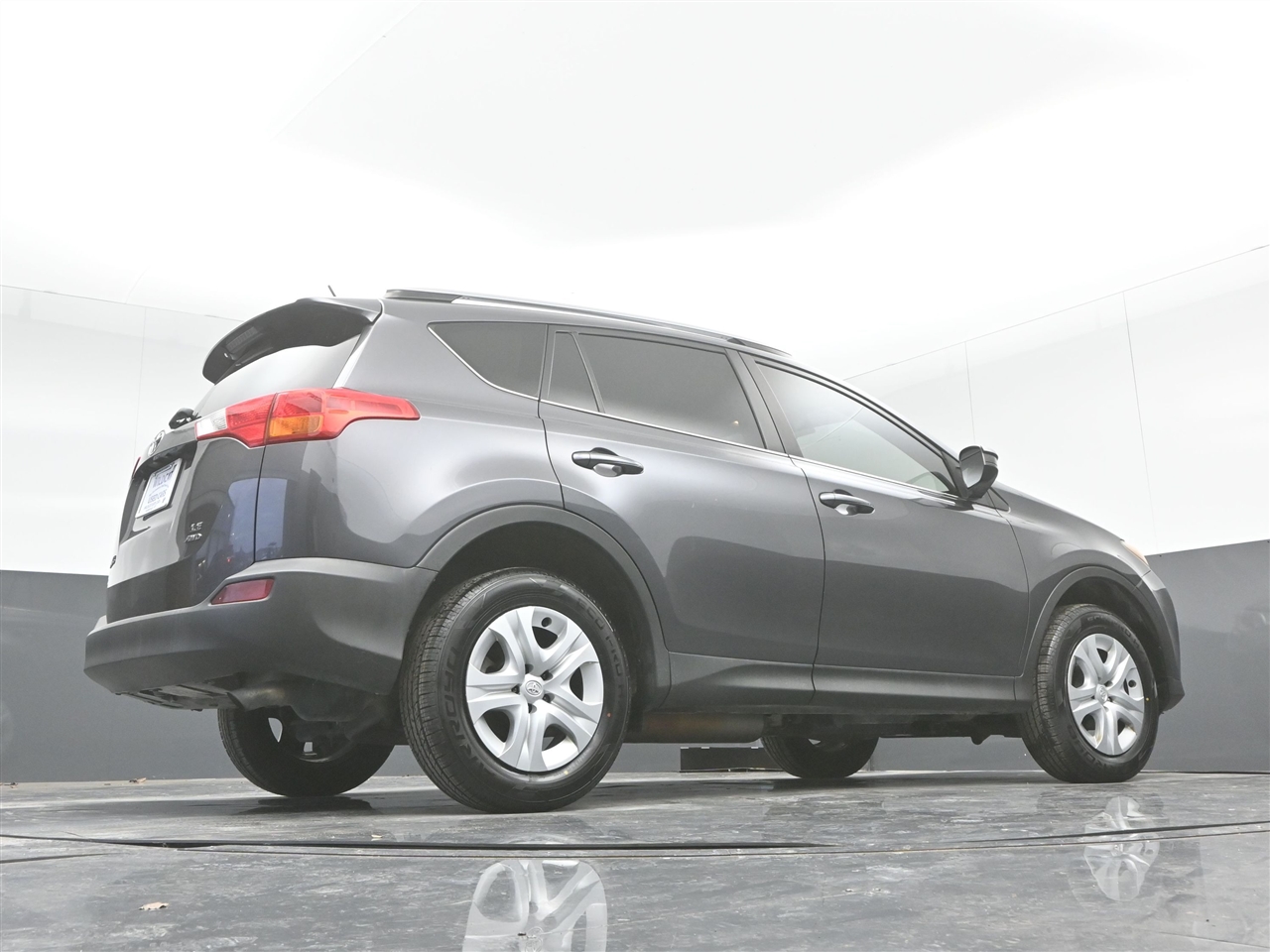 Toyota RAV4 LE AWD 2015