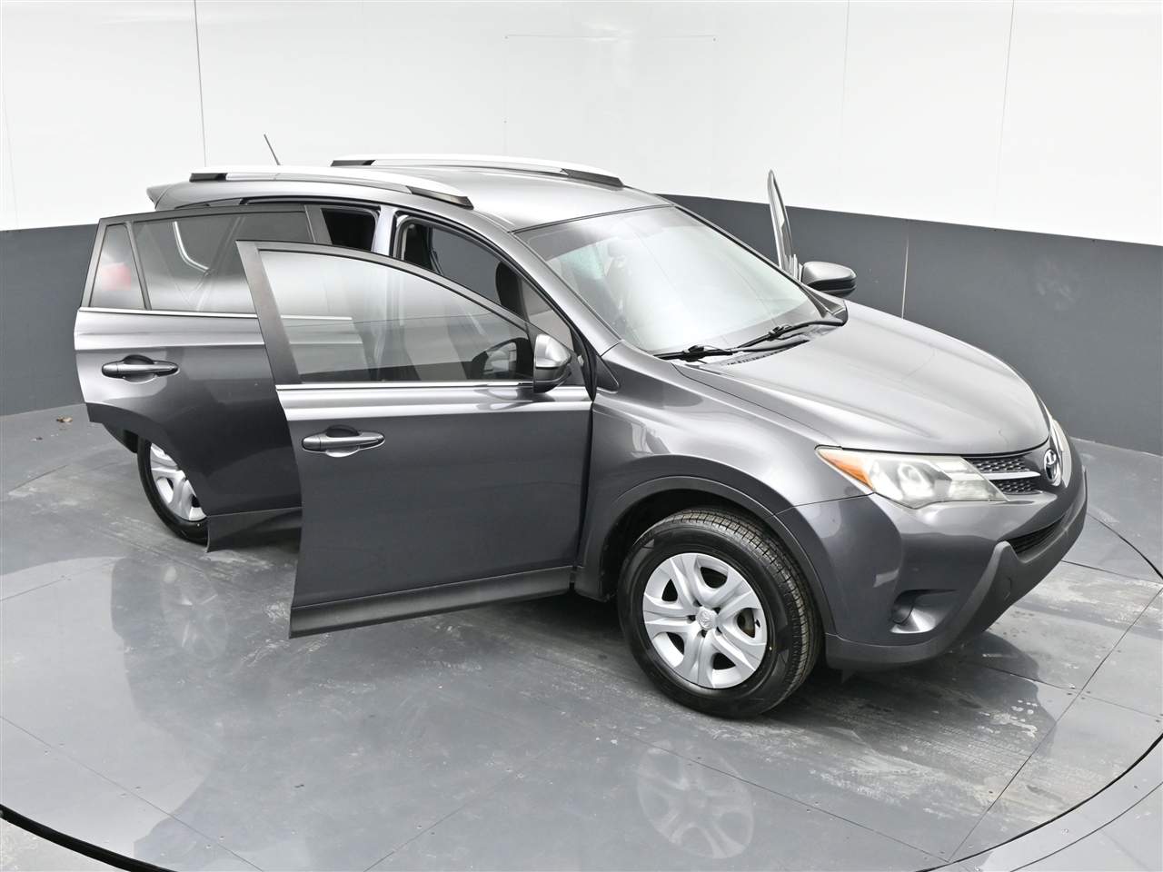Toyota RAV4 LE AWD 2015