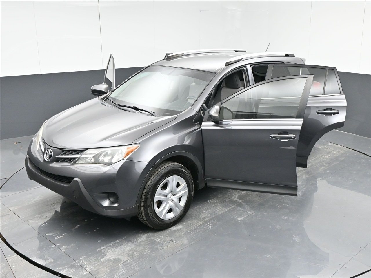 Toyota RAV4 LE AWD 2015