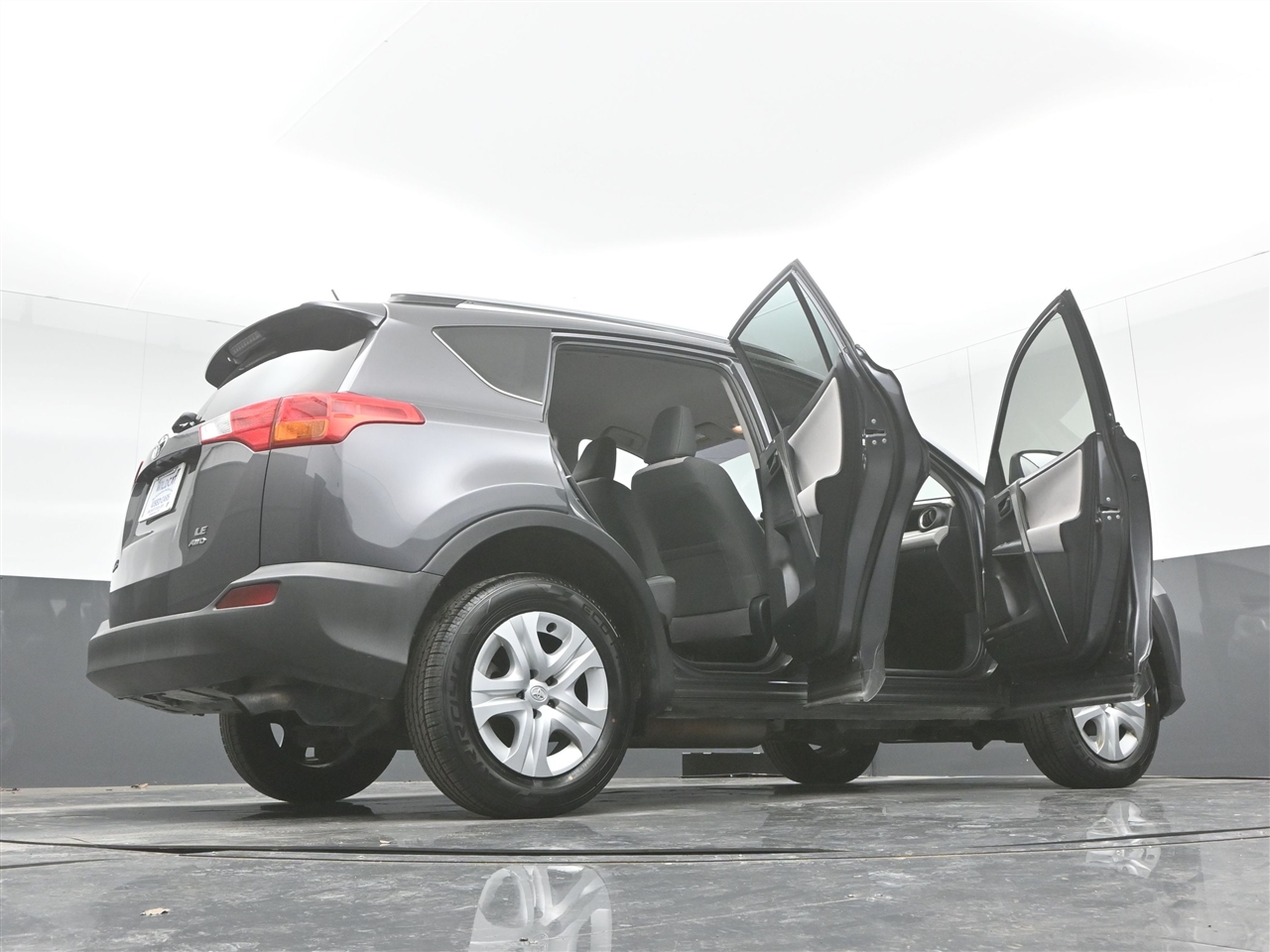 Toyota RAV4 LE AWD 2015