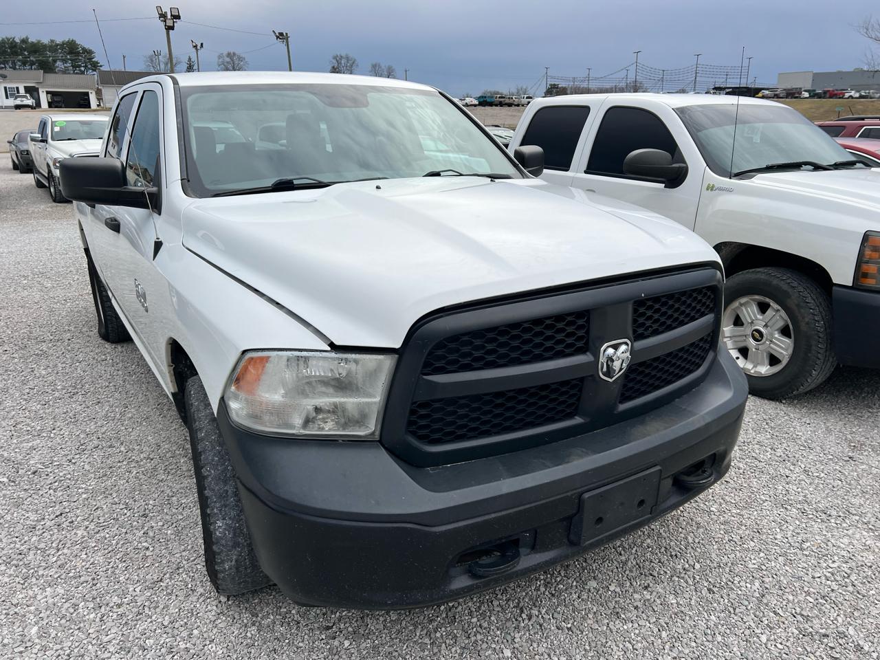 RAM 1500 Tradesman Crew Cab SWB 4WD 2016