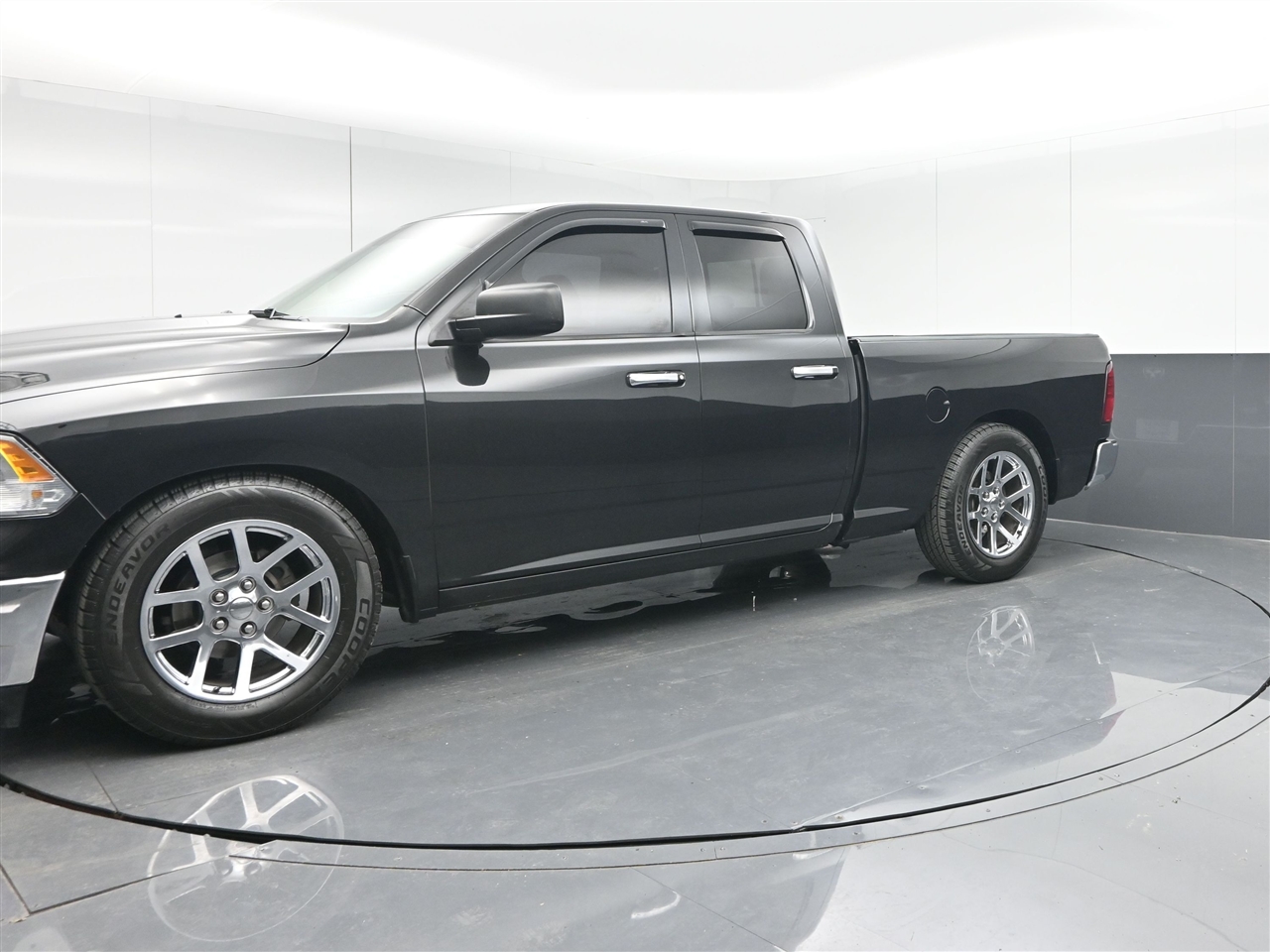 RAM 1500 SLT Quad Cab 2WD 2017