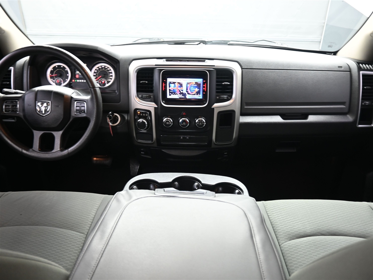 RAM 1500 SLT Quad Cab 2WD 2017