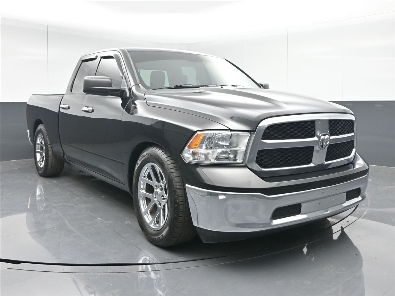 RAM 1500 SLT Quad Cab 2WD 2017