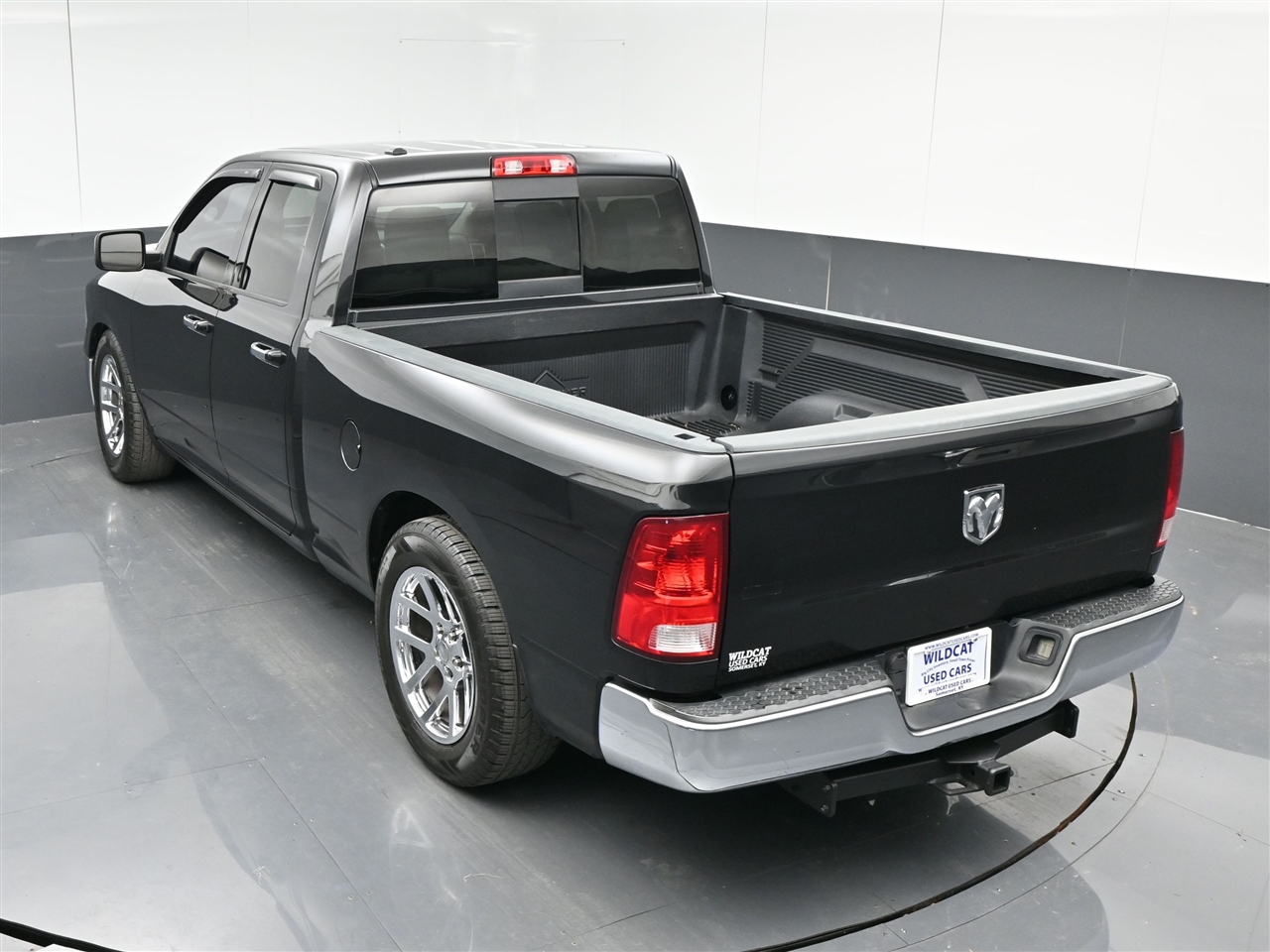 RAM 1500 SLT Quad Cab 2WD 2017