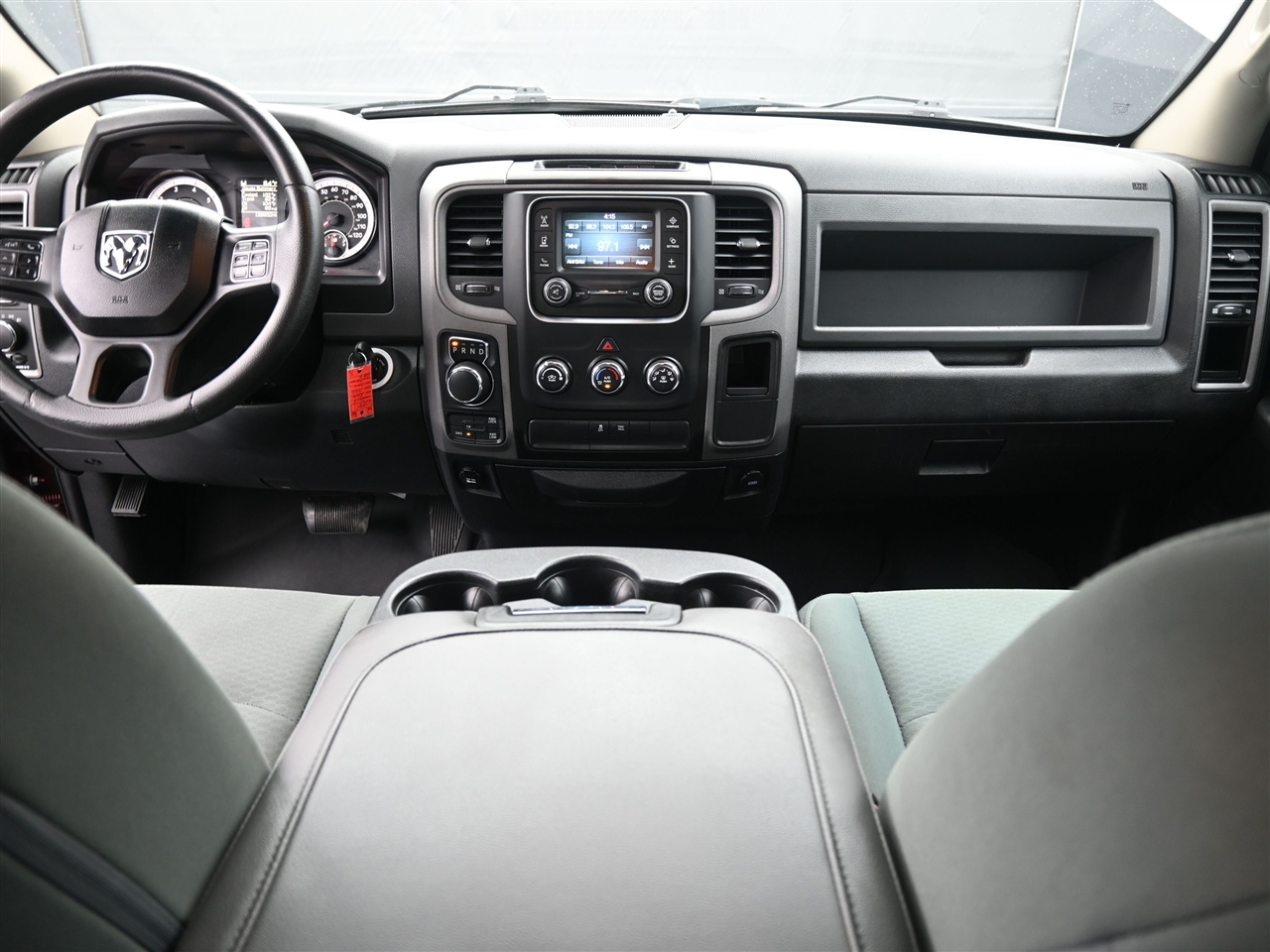 RAM 1500 Tradesman Quad Cab 4WD 2018