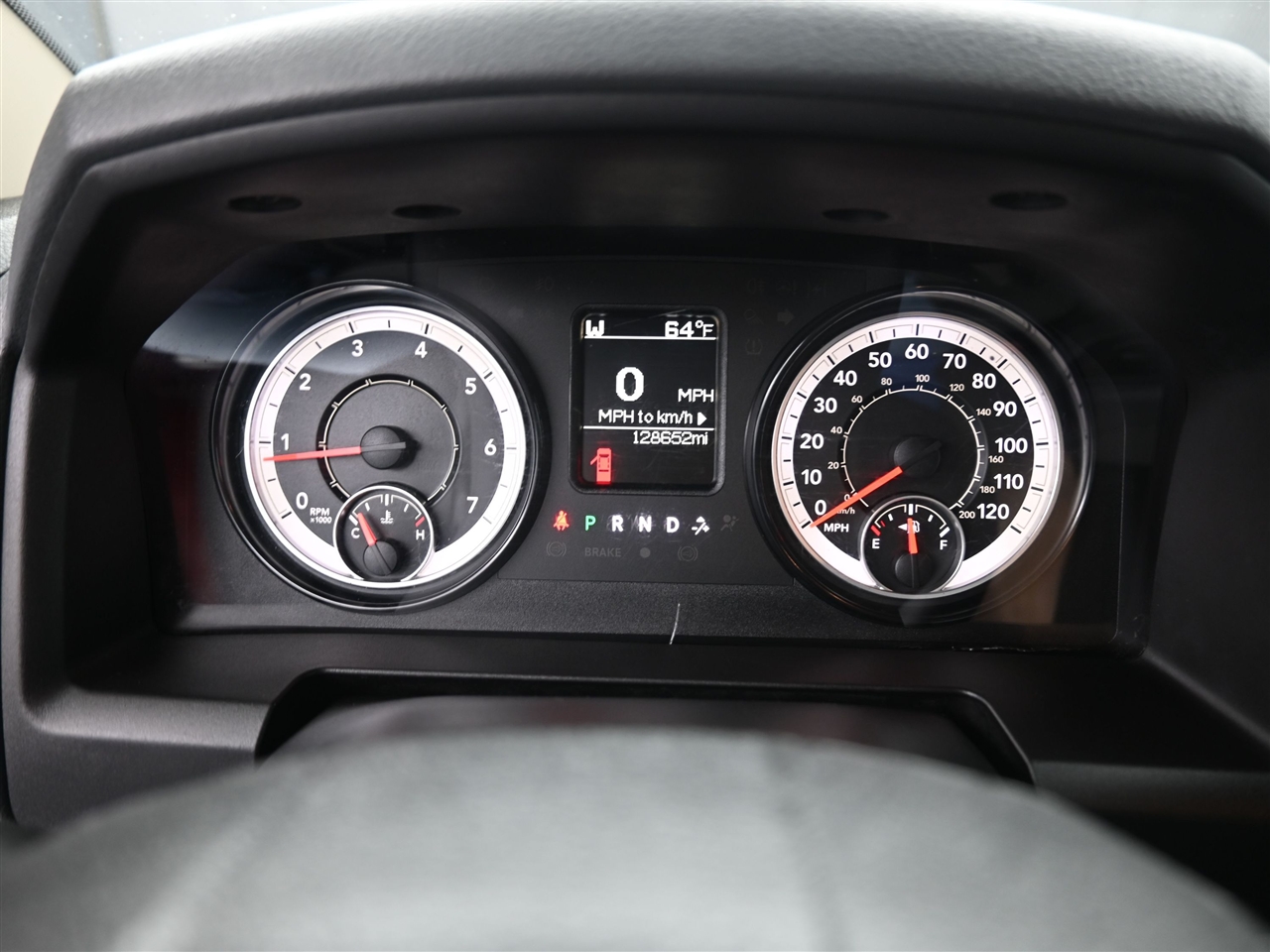 RAM 1500 Tradesman Quad Cab 4WD 2018