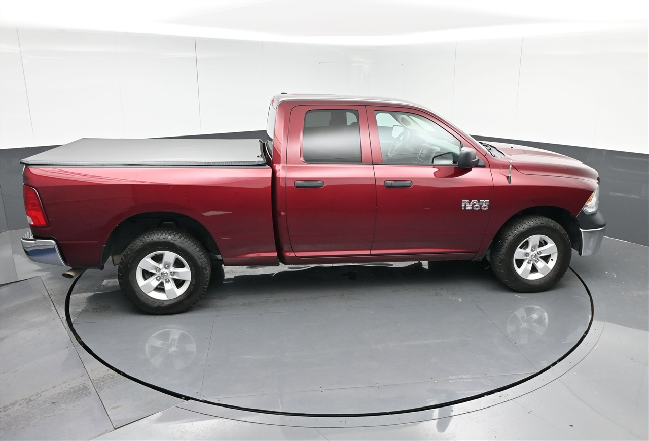 RAM 1500 Tradesman Quad Cab 4WD 2018