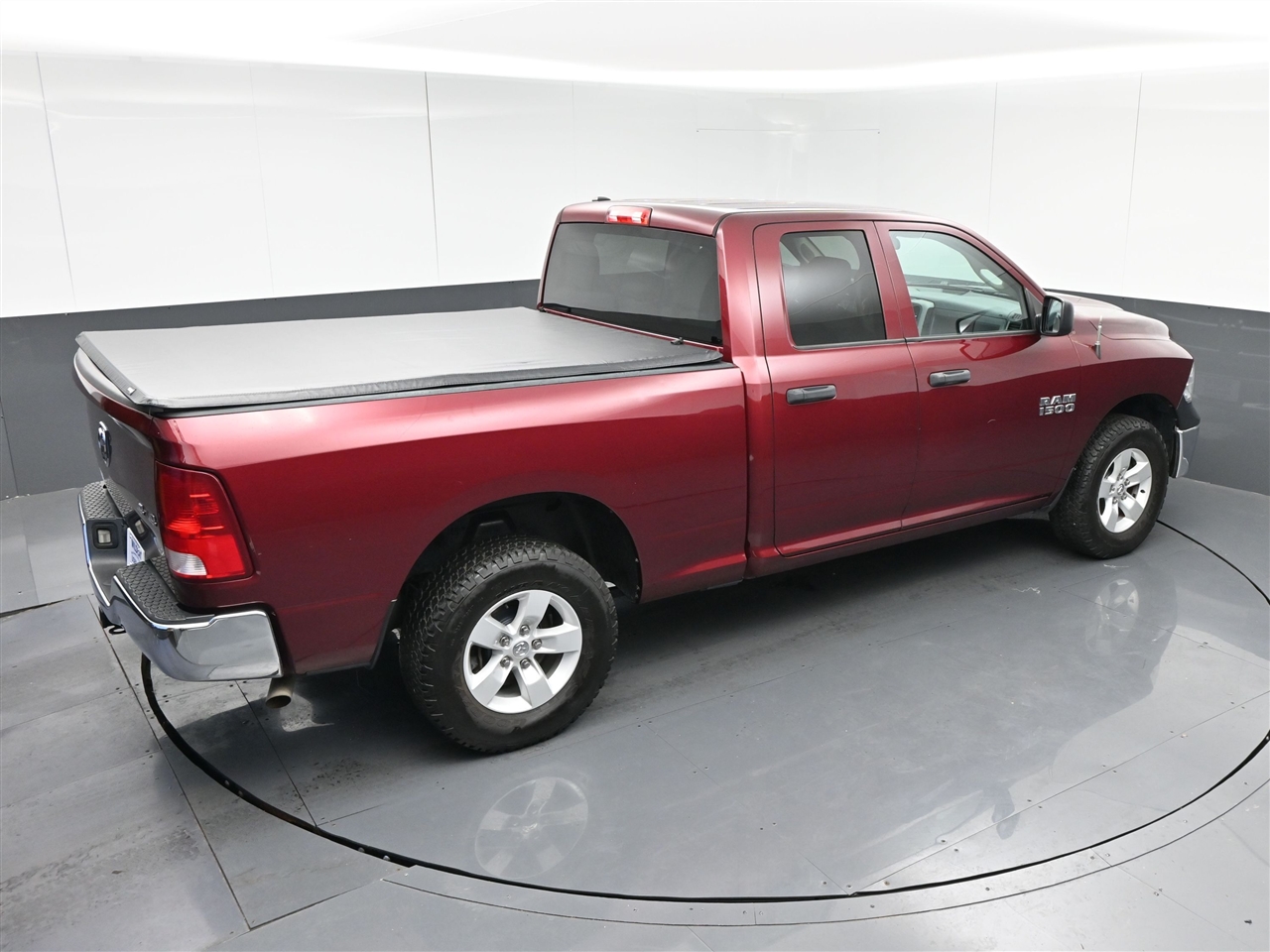 RAM 1500 Tradesman Quad Cab 4WD 2018