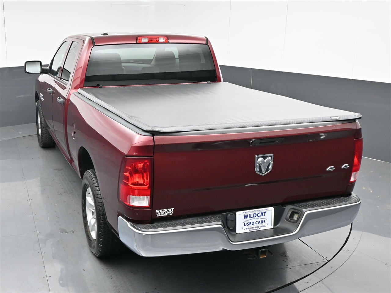 RAM 1500 Tradesman Quad Cab 4WD 2018