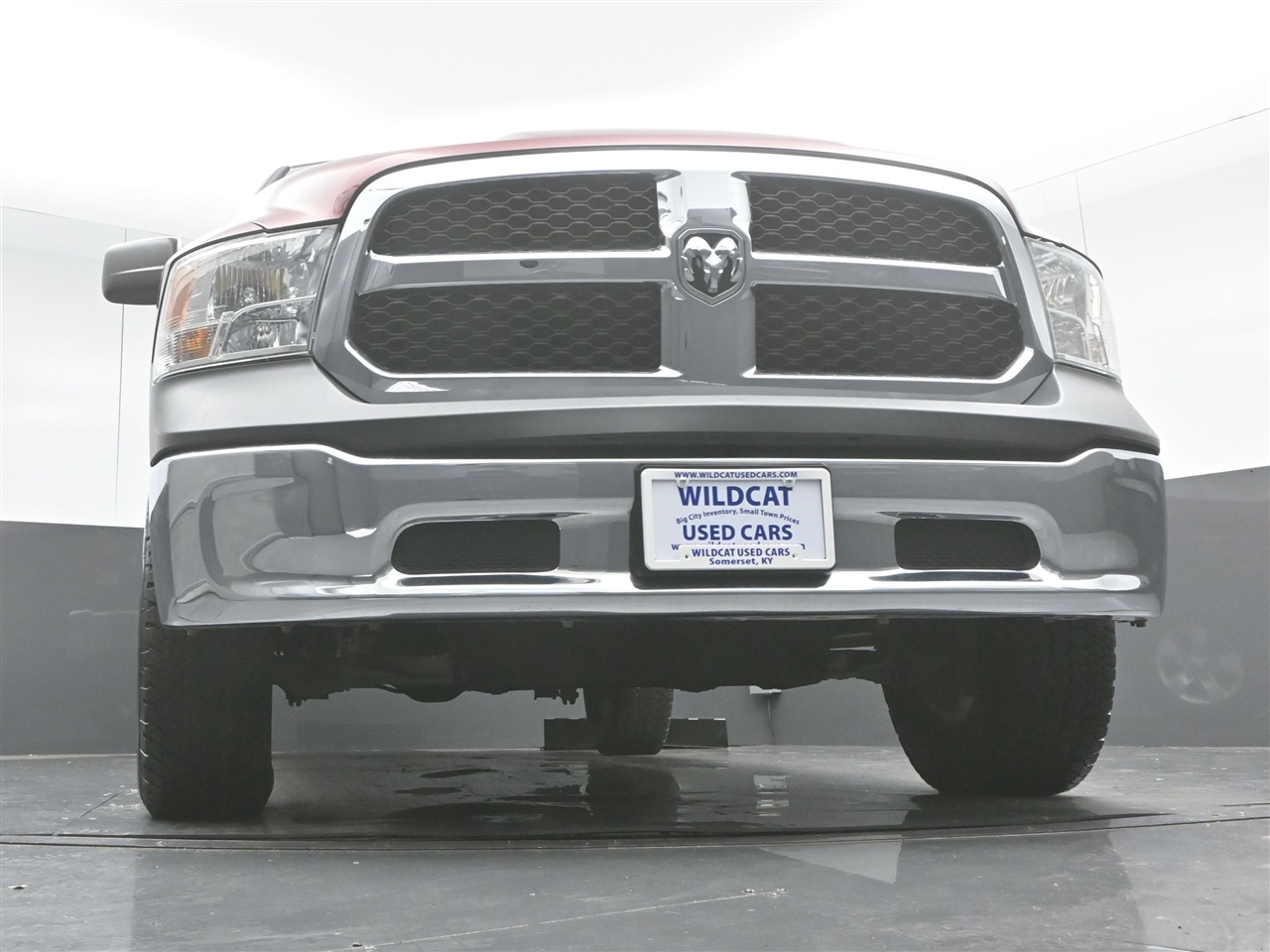 RAM 1500 Tradesman Quad Cab 4WD 2018